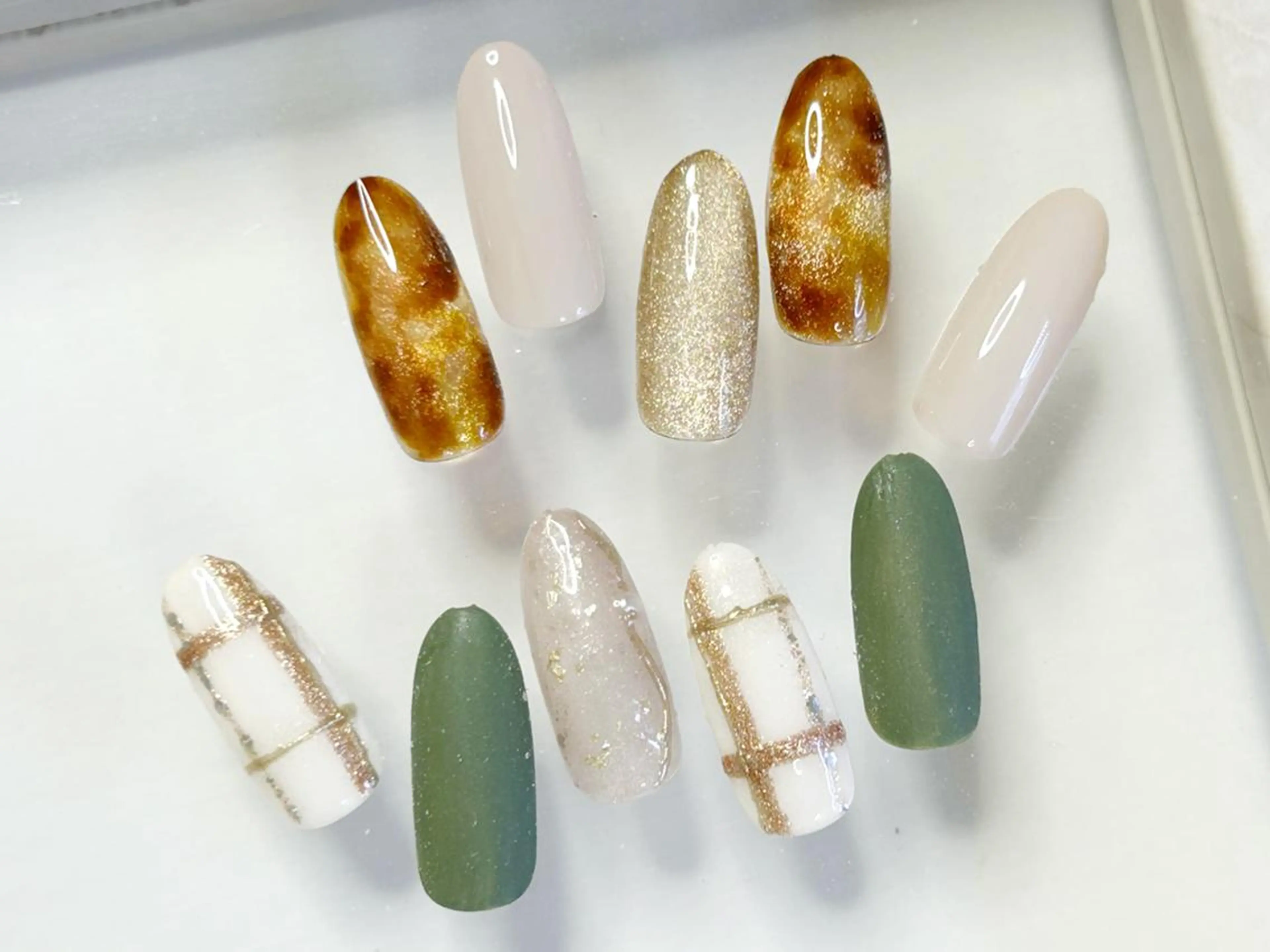 ネイル ハンドネイル orbe 芳長のネイルデザイン