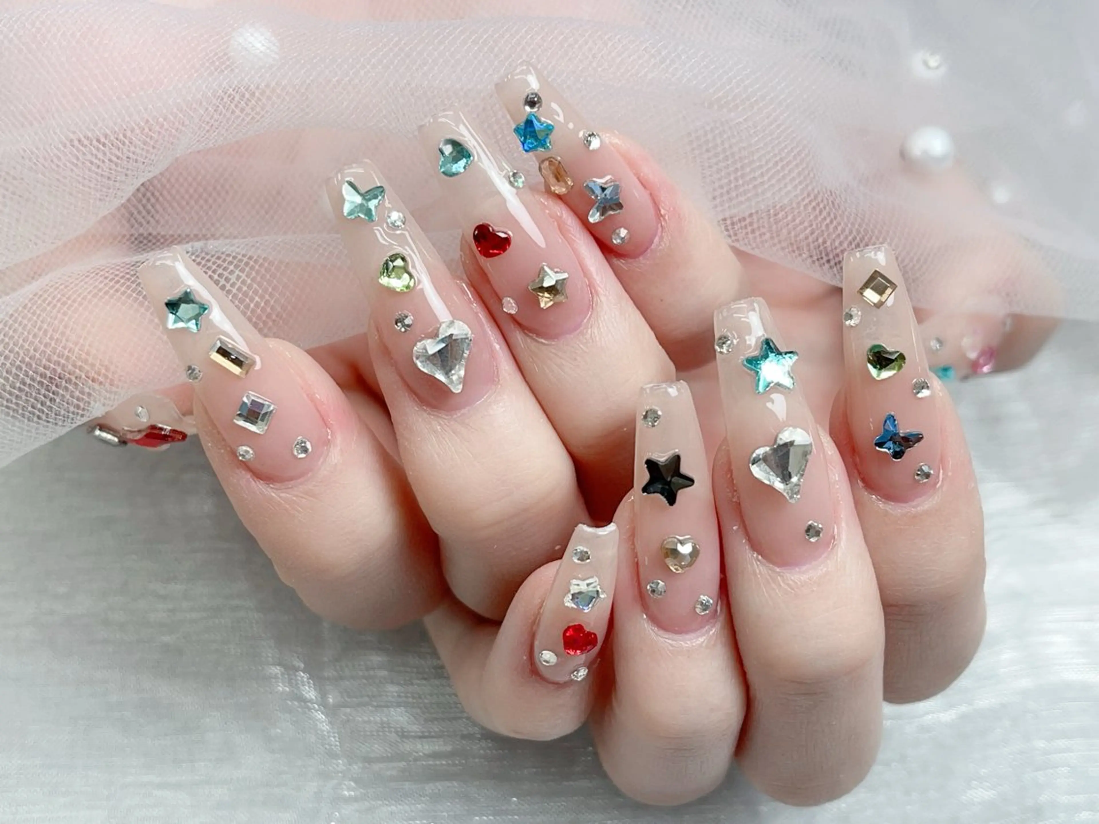 メンズ ネイル メンズ韓国風 アートネイル フレンチネイル ジェルネイル キラキラネイル ハンドネイル Bloom スカルプ専門店のネイルデザイン