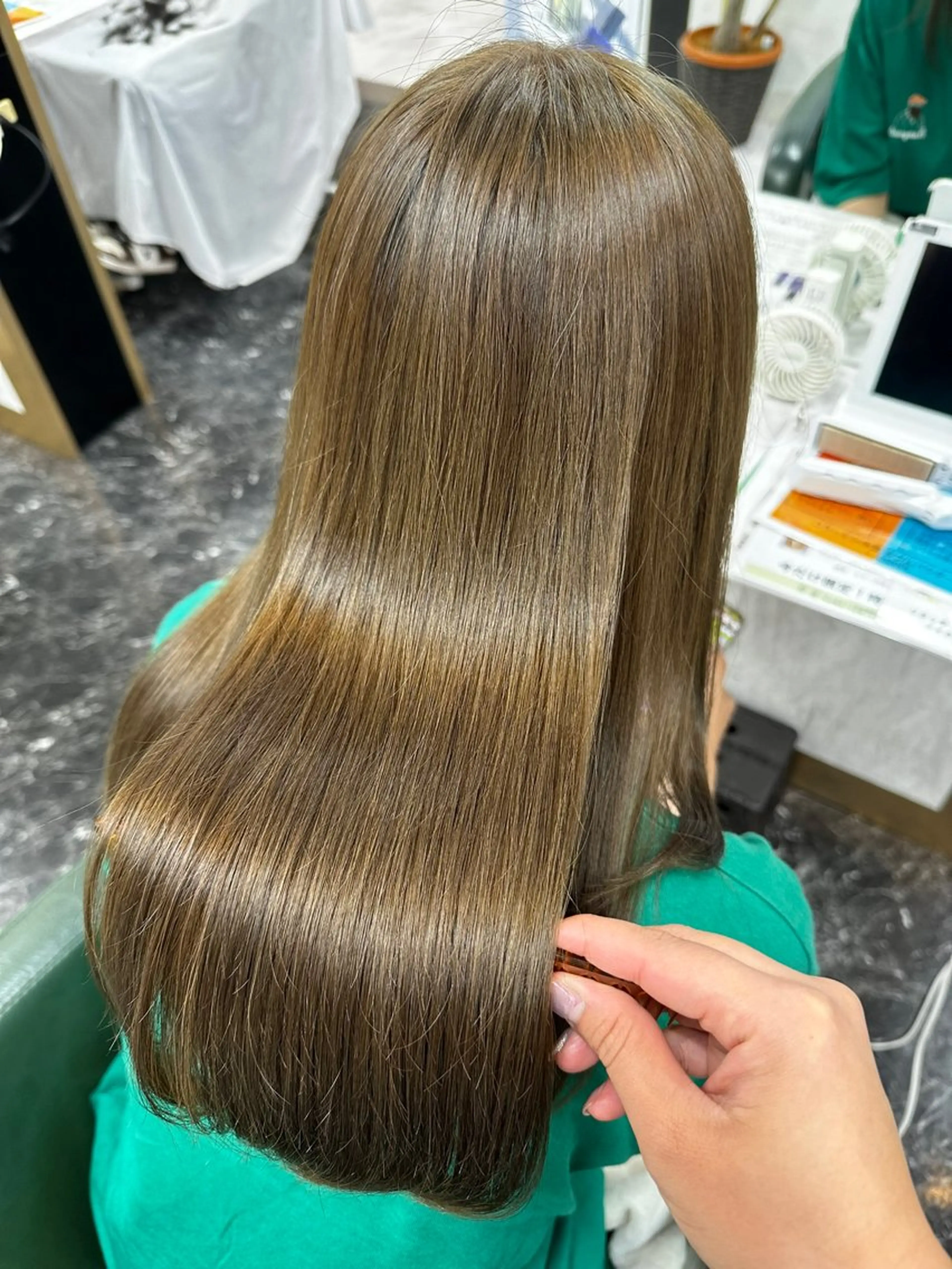 ロング カラー Lantana 未南海のヘアスタイル