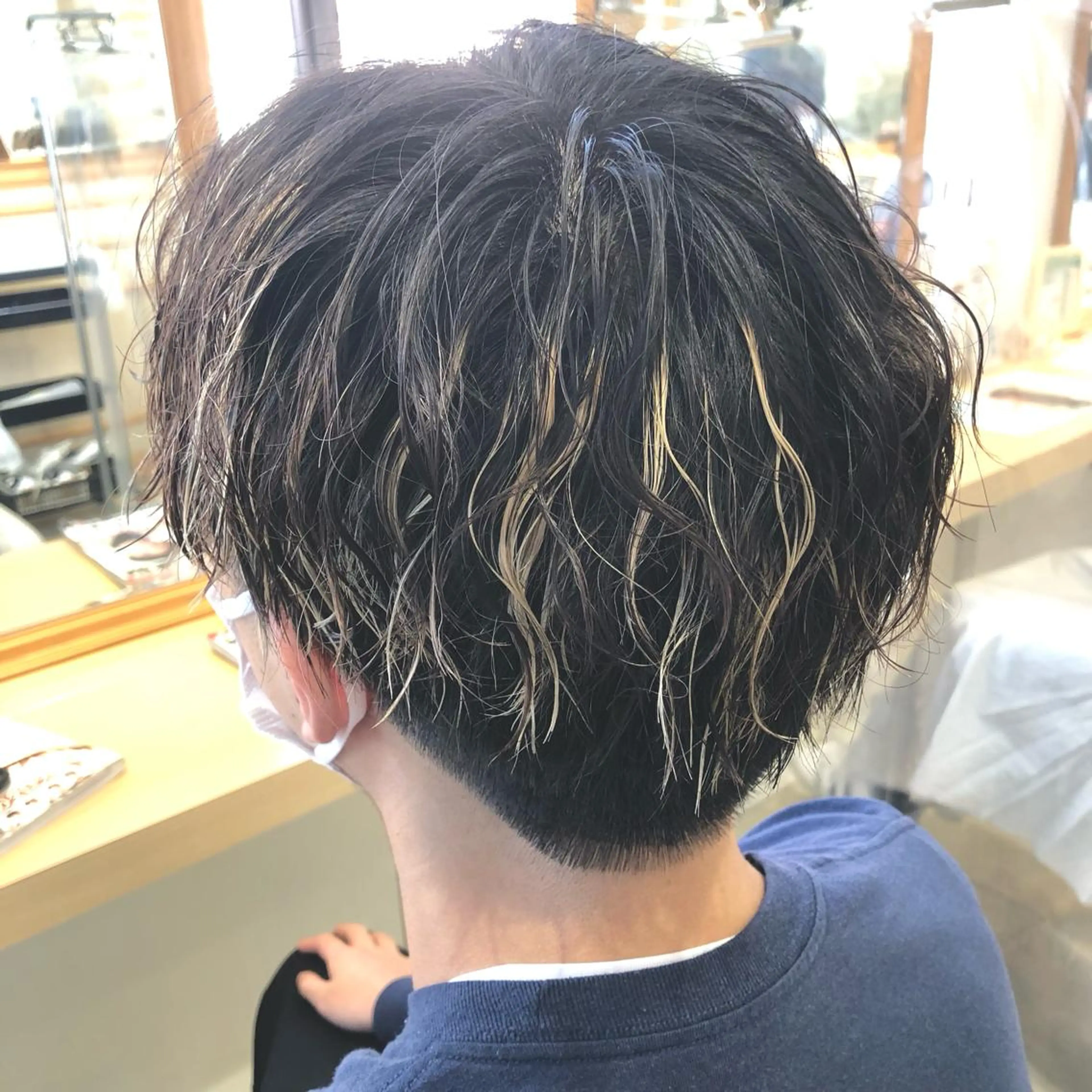 ショート パーマ メンズ メンズハイライト ハイライト 低ダメージ施術/ 🐮牛木 史裕🐮のヘアスタイル