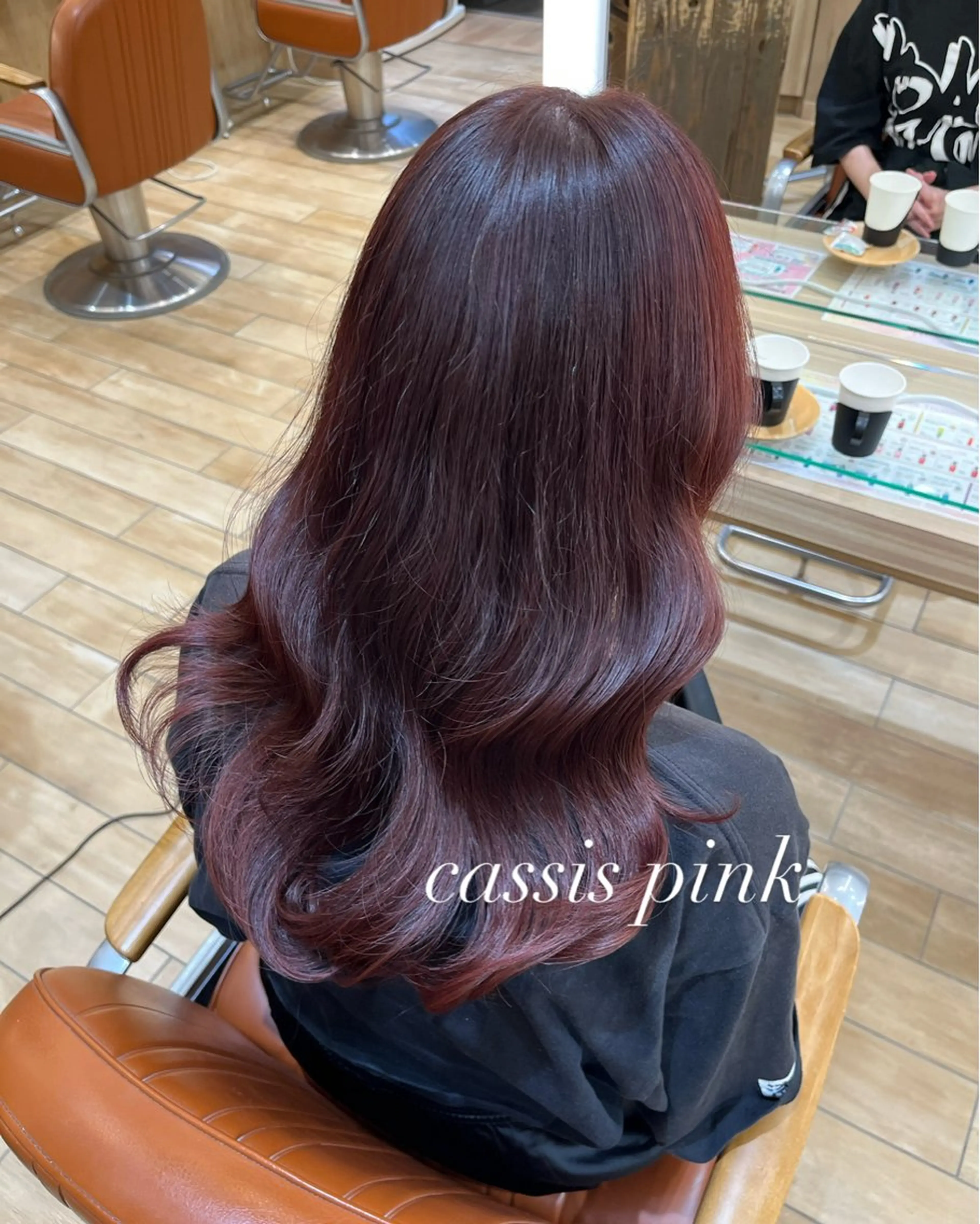 カラー ブリーチ カシス ブリーチなしカラー ピンクカラー 小沼 裕太のヘアスタイル