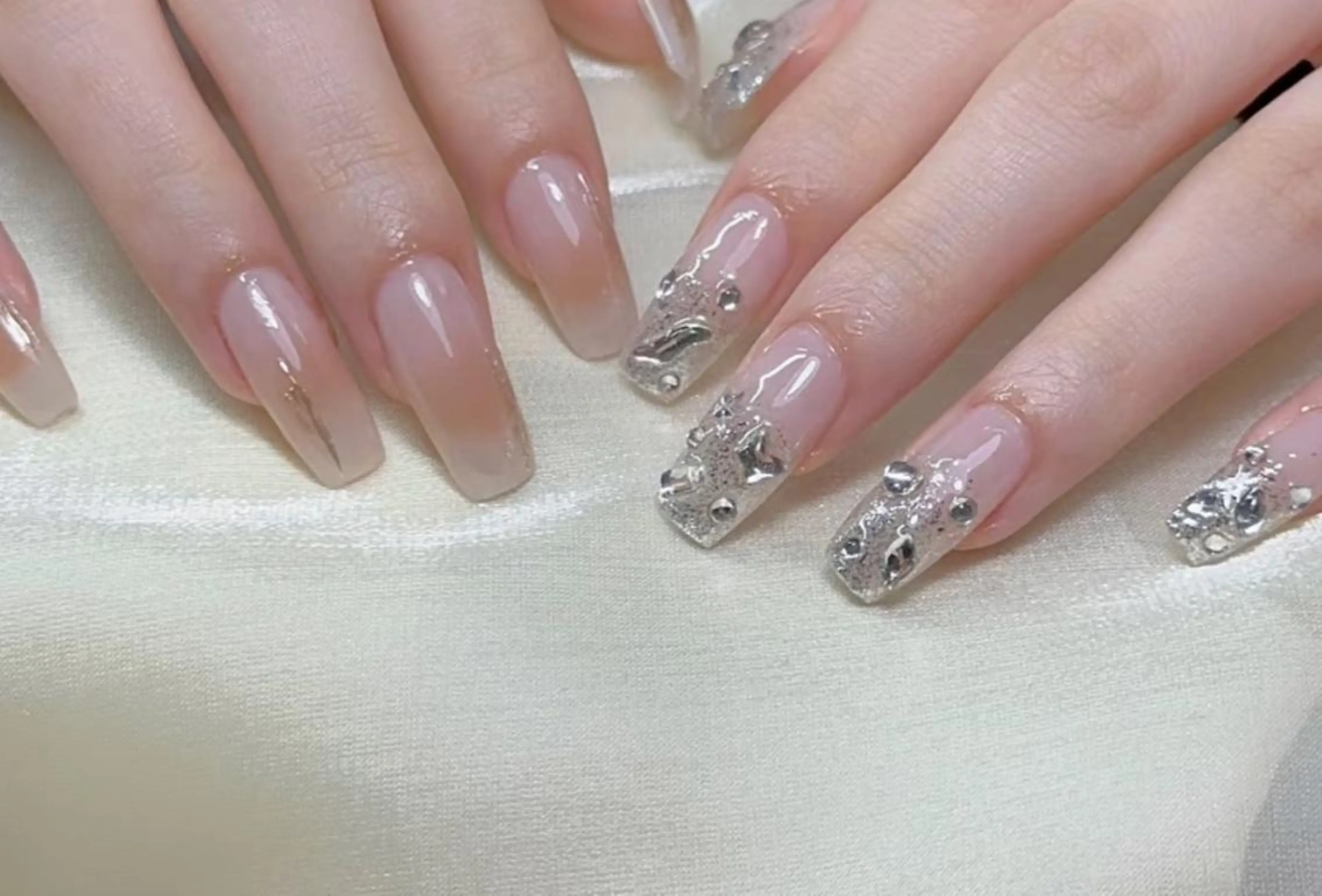 ネイル ハンドネイル エリ🫧 nail池袋東口のネイルデザイン