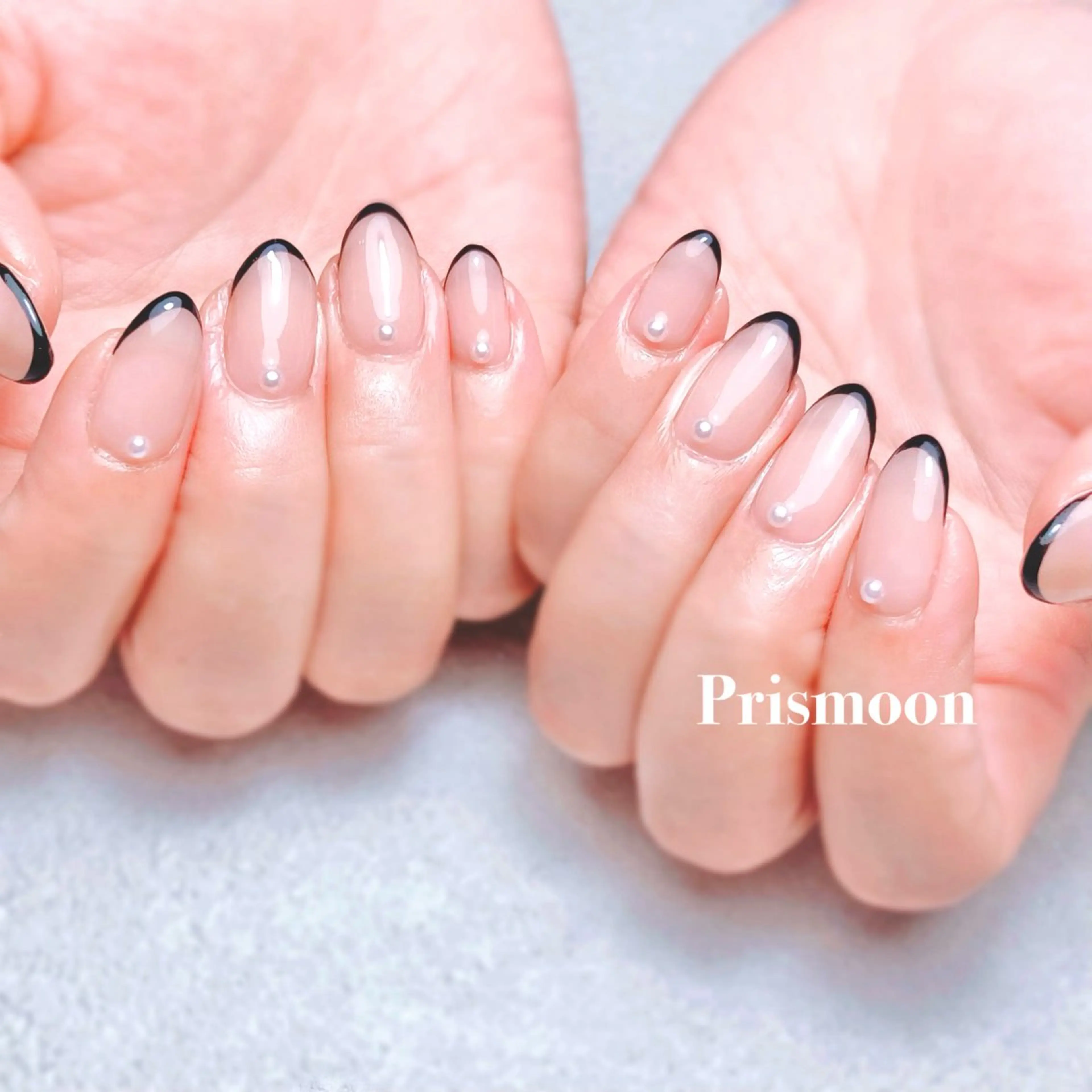 ネイル フレンチネイル Prismoon /津市ネイルのネイルデザイン