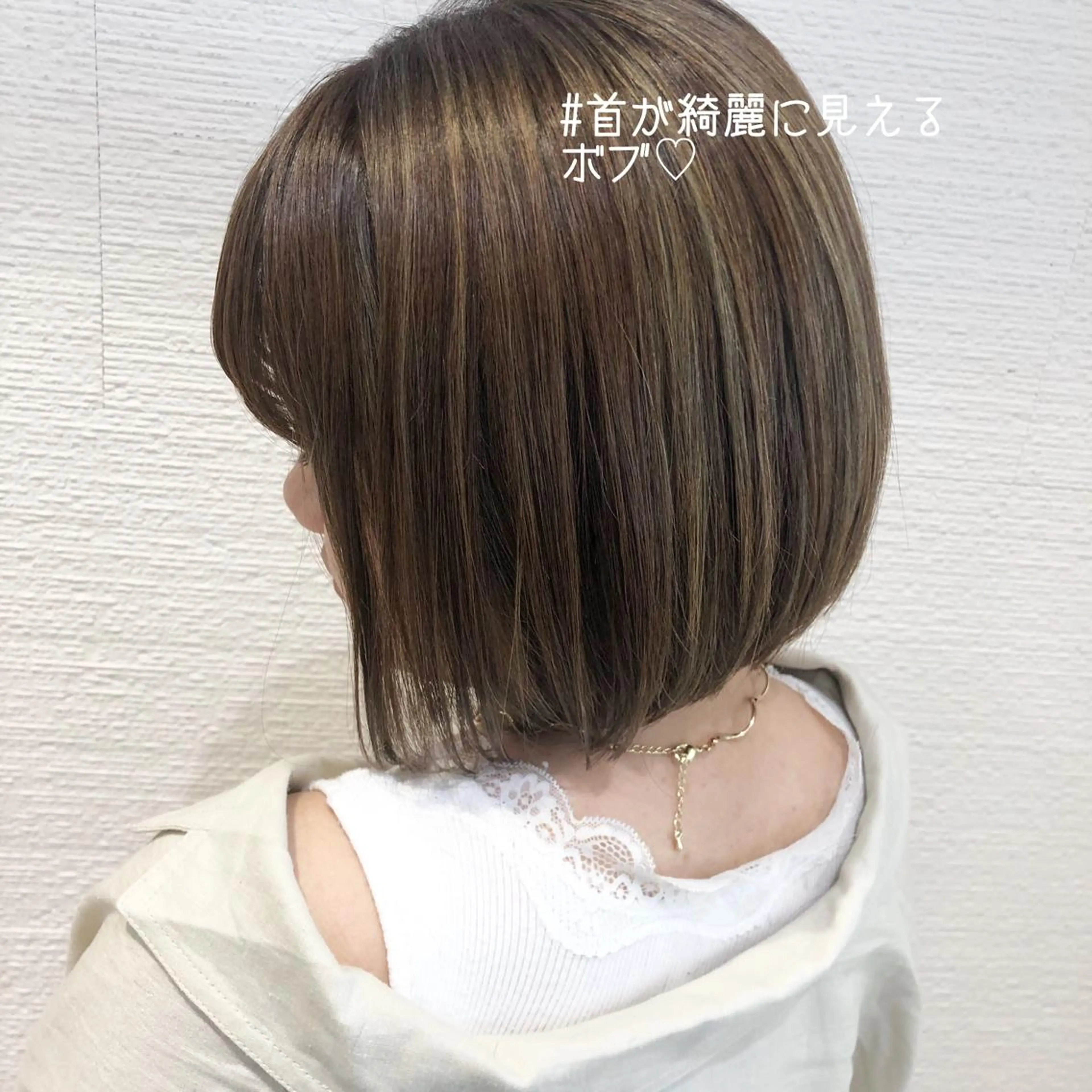 ショート カラー 切りっぱなしボブ 前下がりボブ ショートボブ ハンサムショート 丸みショート 三鷹で1番ショート ボブをカットする新谷のヘアスタイル