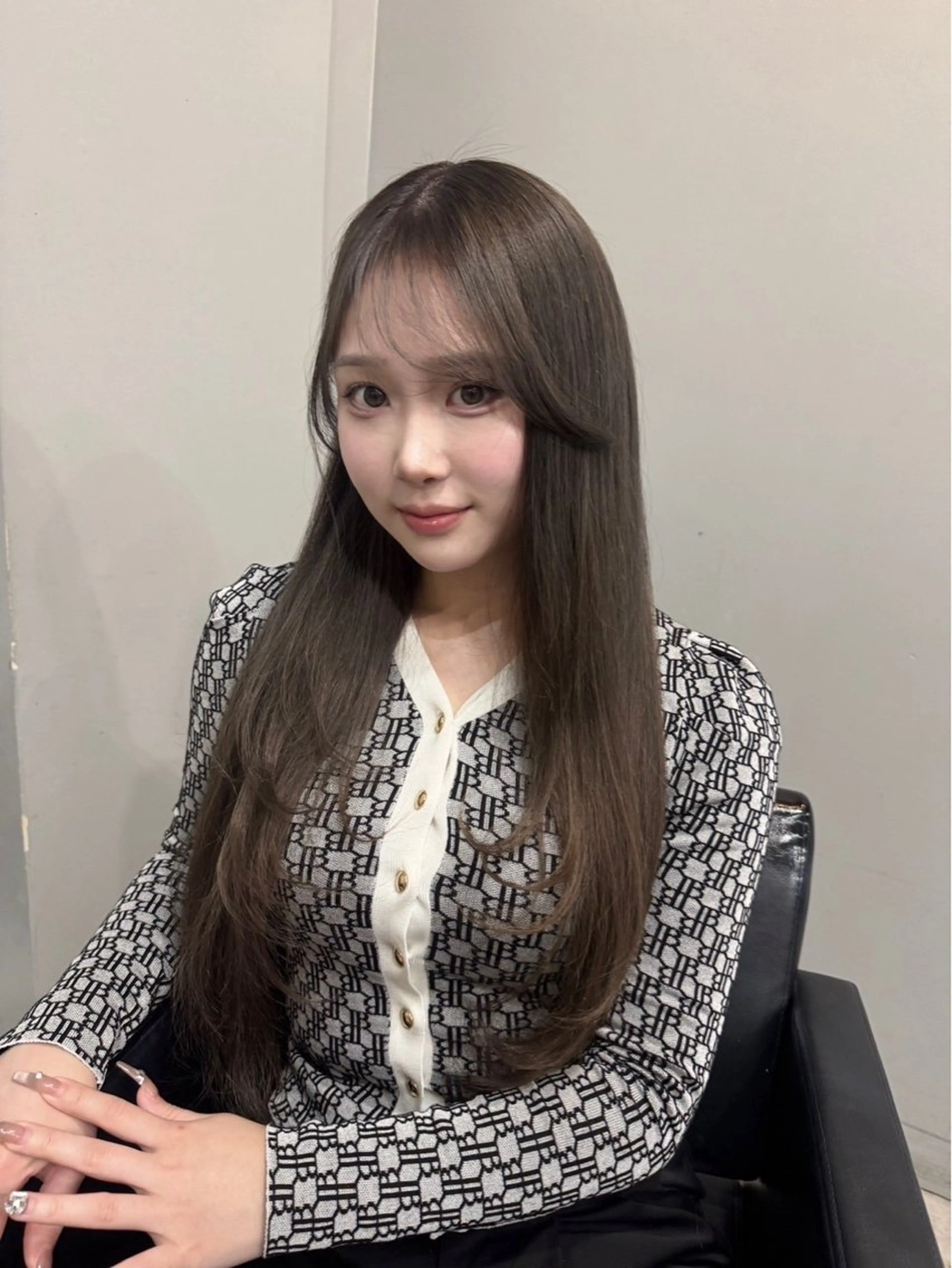 ロング カット ヘアカラー トリートメント 🩶ブリーチ/ レイヤー🩶フミカのヘアスタイル