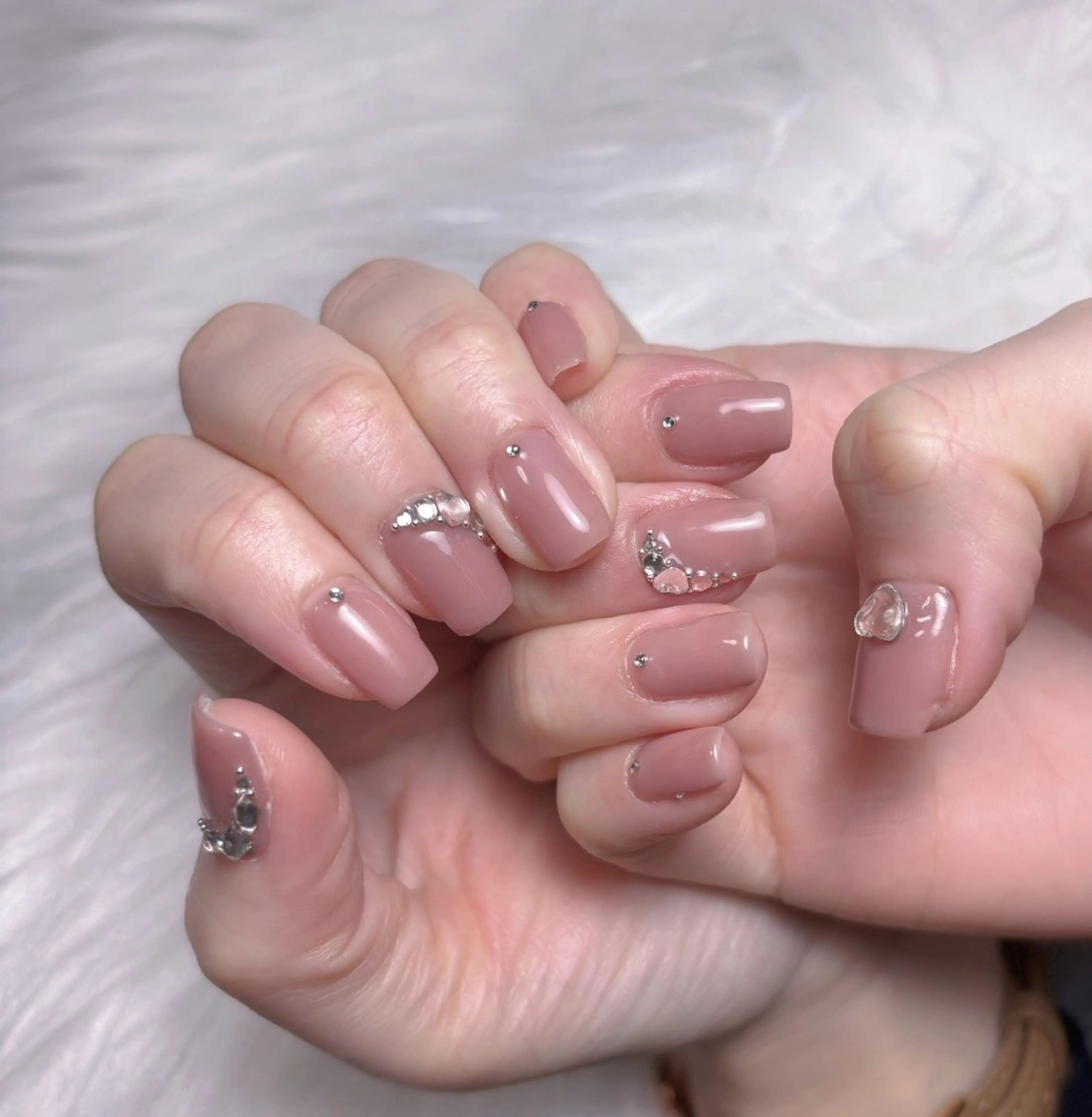 ネイル ハンドネイル ki🍒🍒 ki ツルツルネイルのネイルデザイン