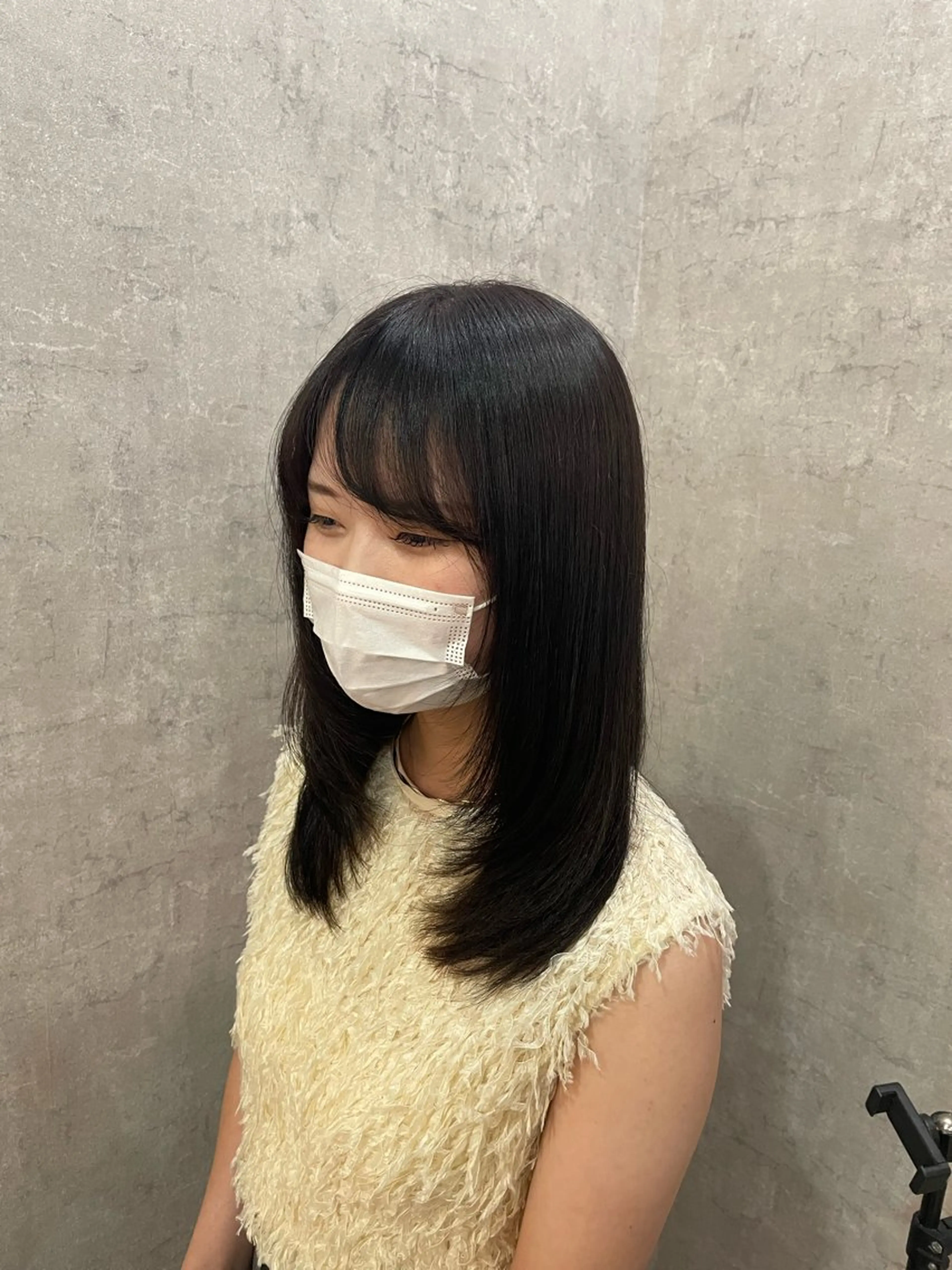 ミディアム 松下 美織のヘアスタイル