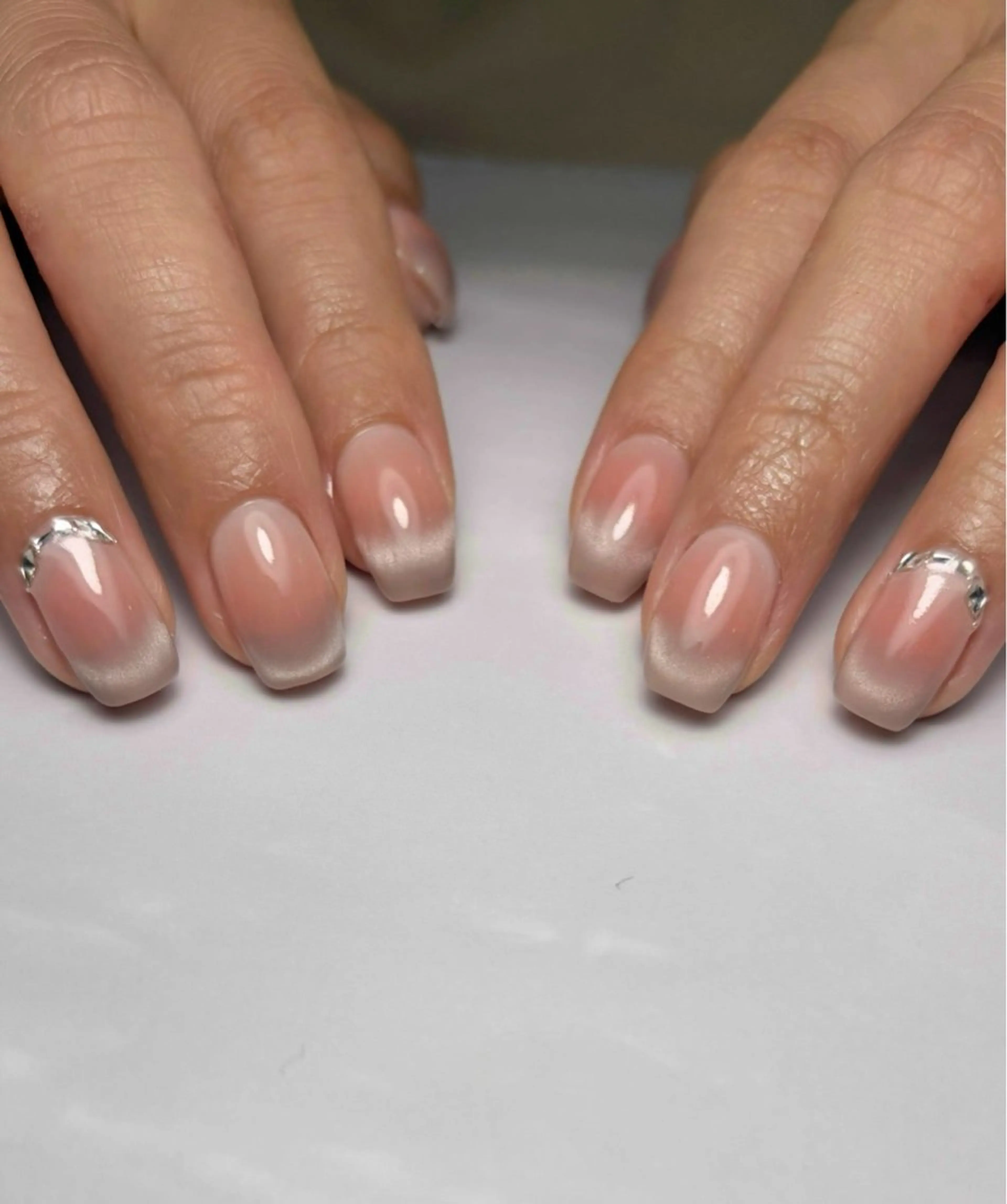 ネイル BLESS所属・BLESS momoのネイルデザイン