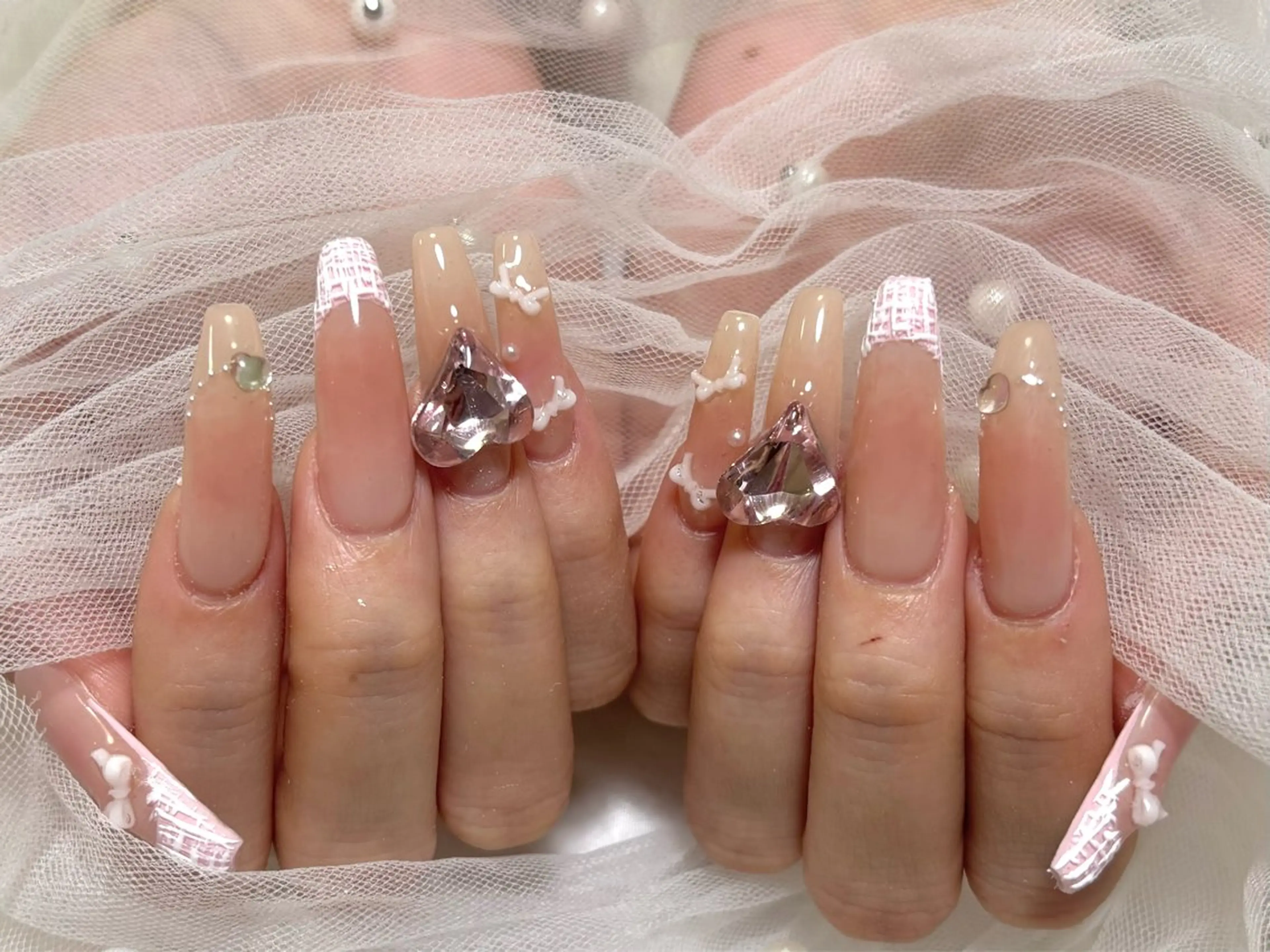 ネイル Roi〈ロワ〉 Akariのネイルデザイン