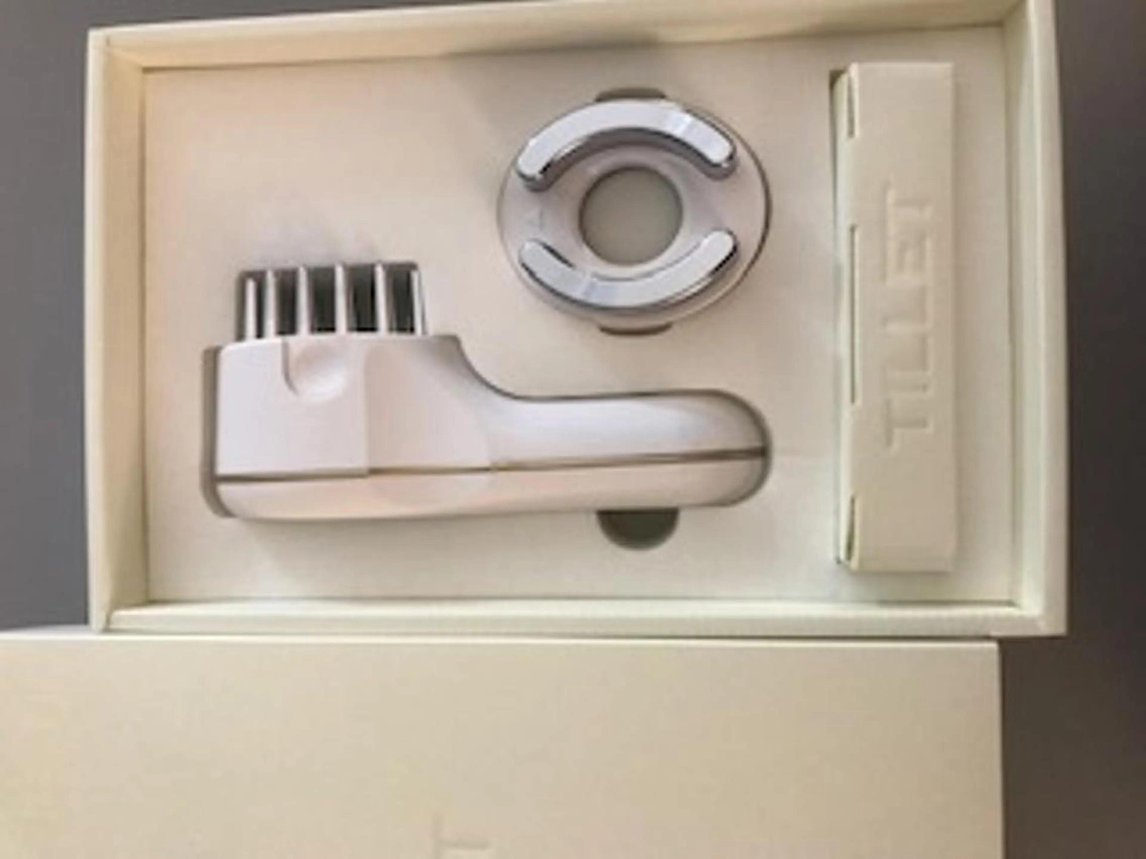 オーガニック エステ サロンフィオーレの眉毛・アイブロウイメージ