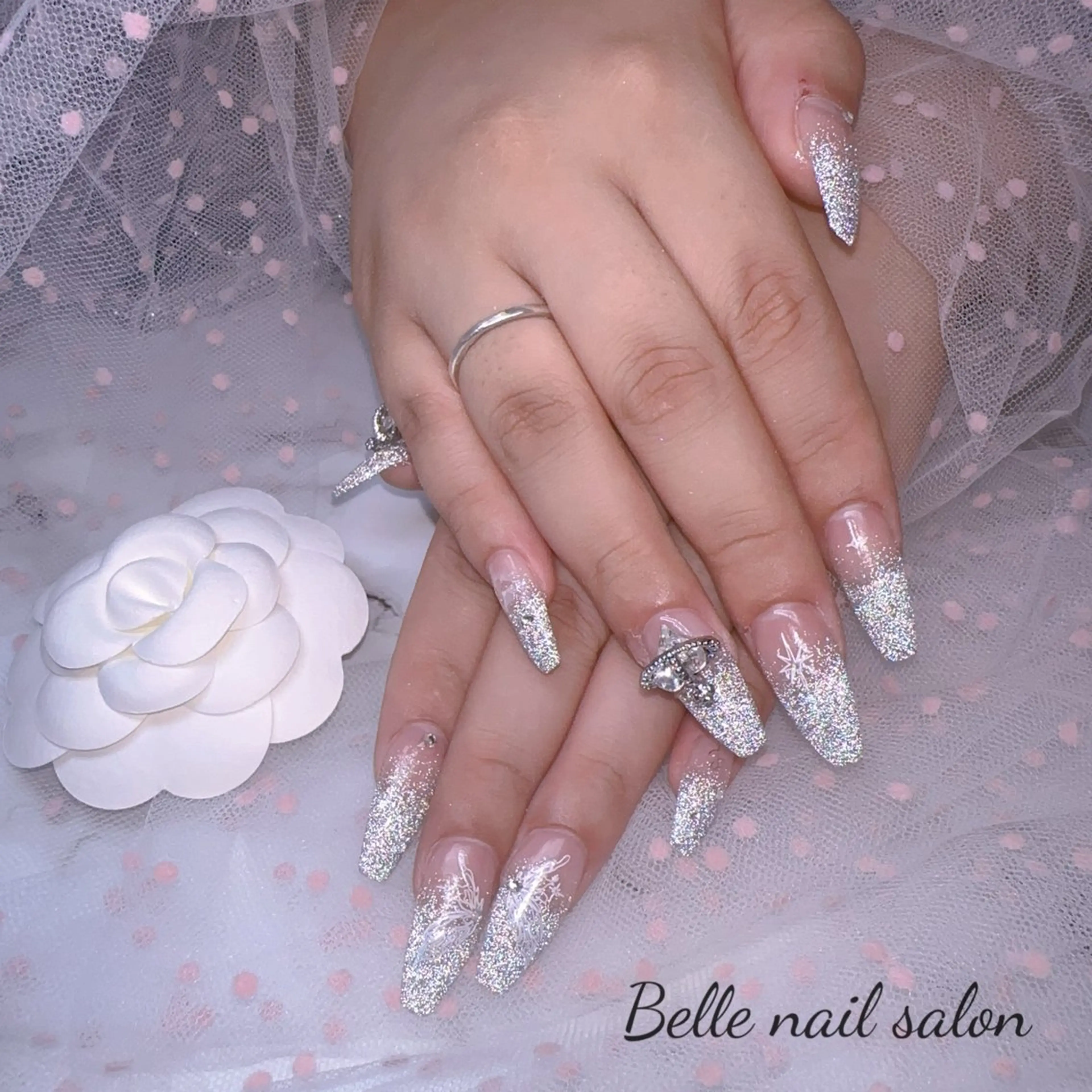 ネイル オーロラネイル フラッシュネイル フットネイル 韓国ネイル ラメ(グリッター) ハンドネイル Belle nail salon 新小岩のネイルデザイン
