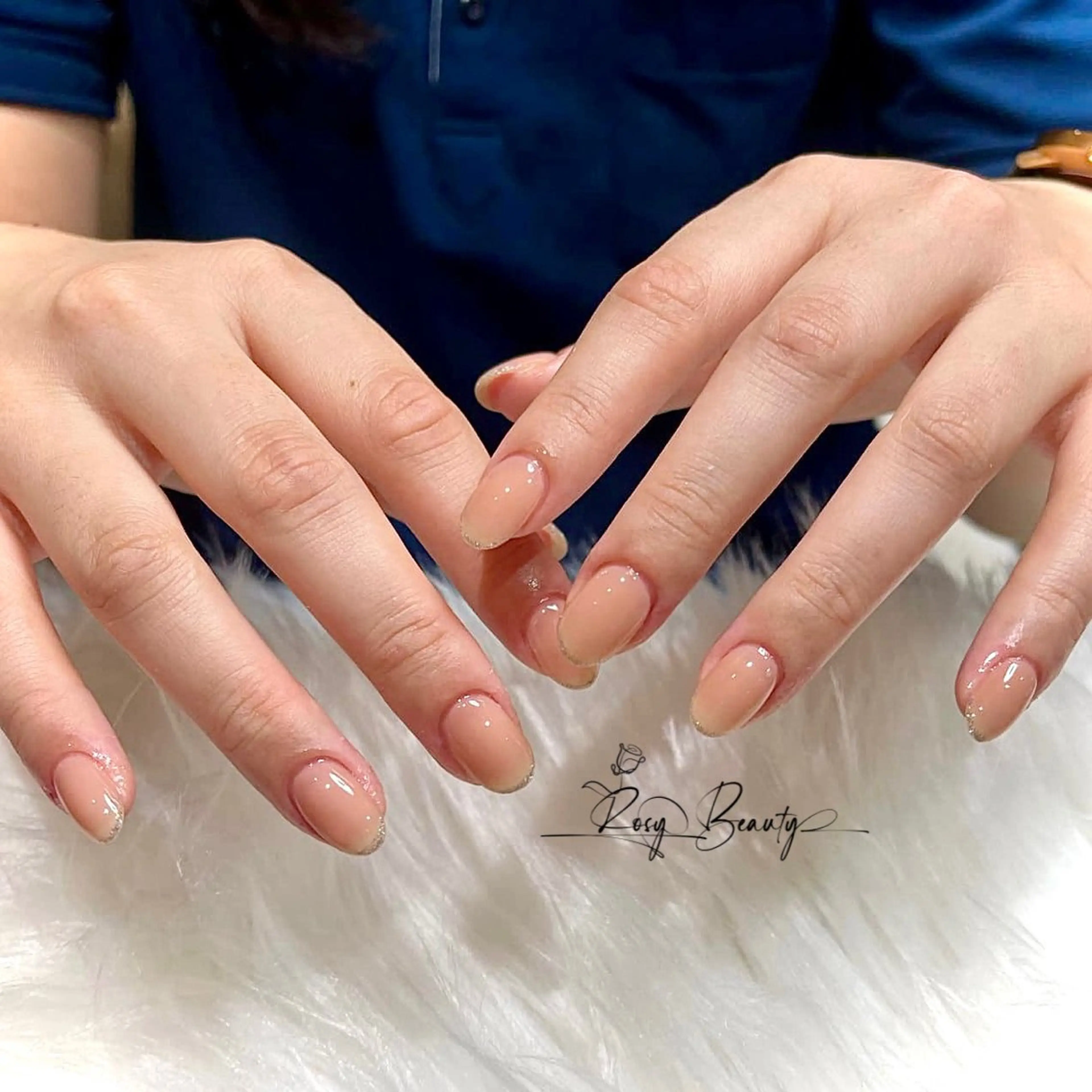 ネイル ハンドネイル RosyBeauty Salonのネイルデザイン