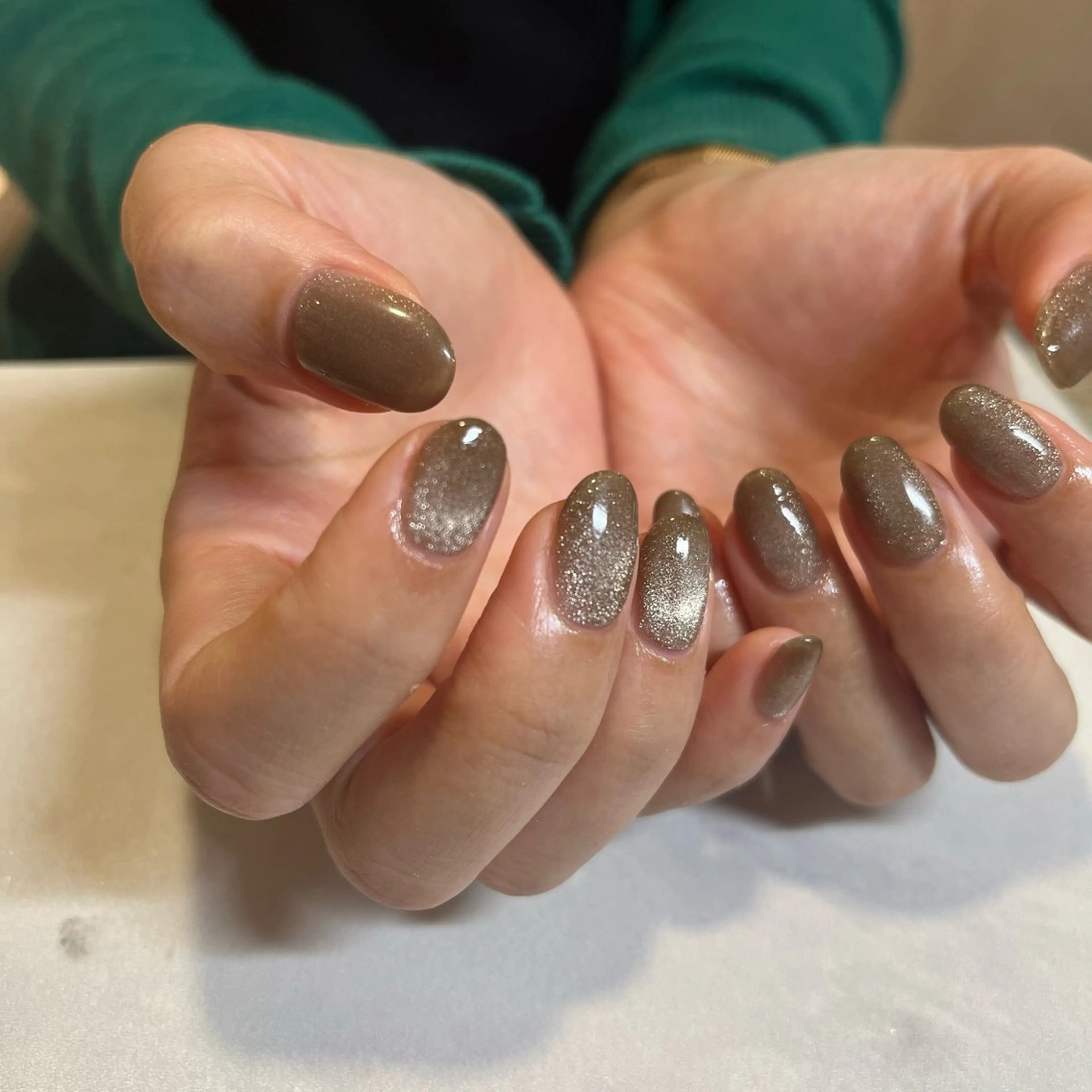 ネイル マグネットネイル 小川 奈々花のネイルデザイン