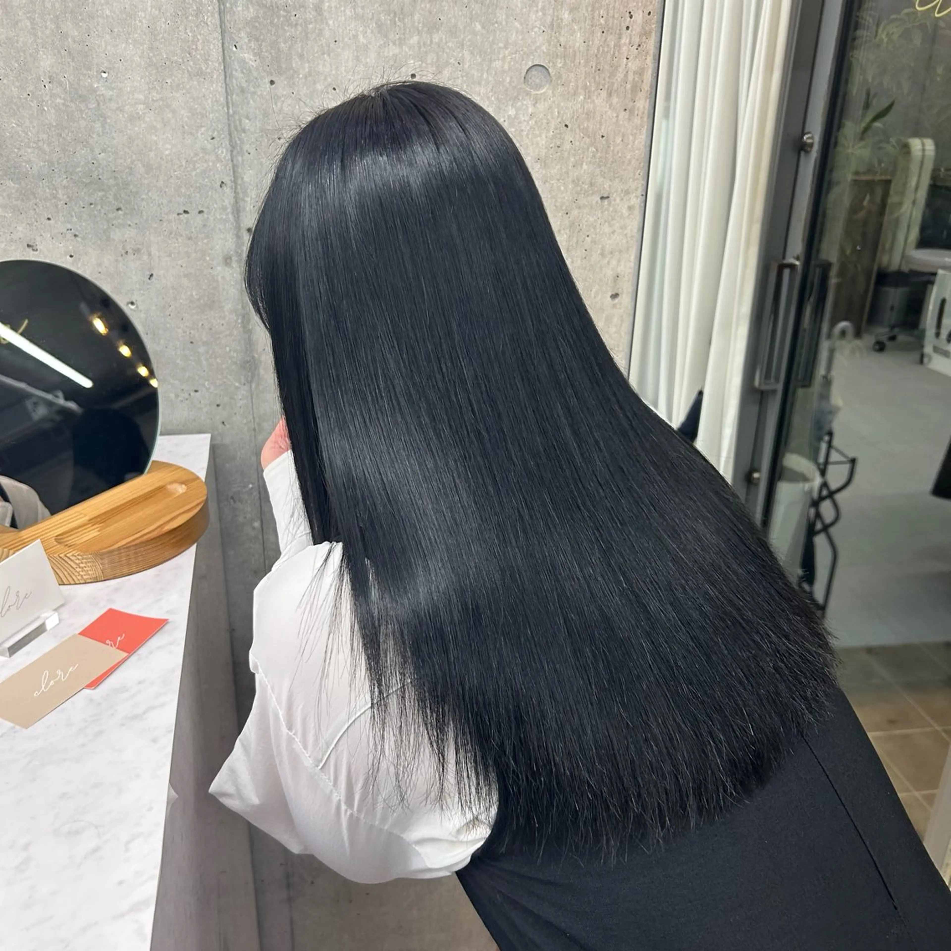 ロング 縮毛矯正 ヘアカラー トリートメント LOE Yuuka/42🩵のヘアスタイル