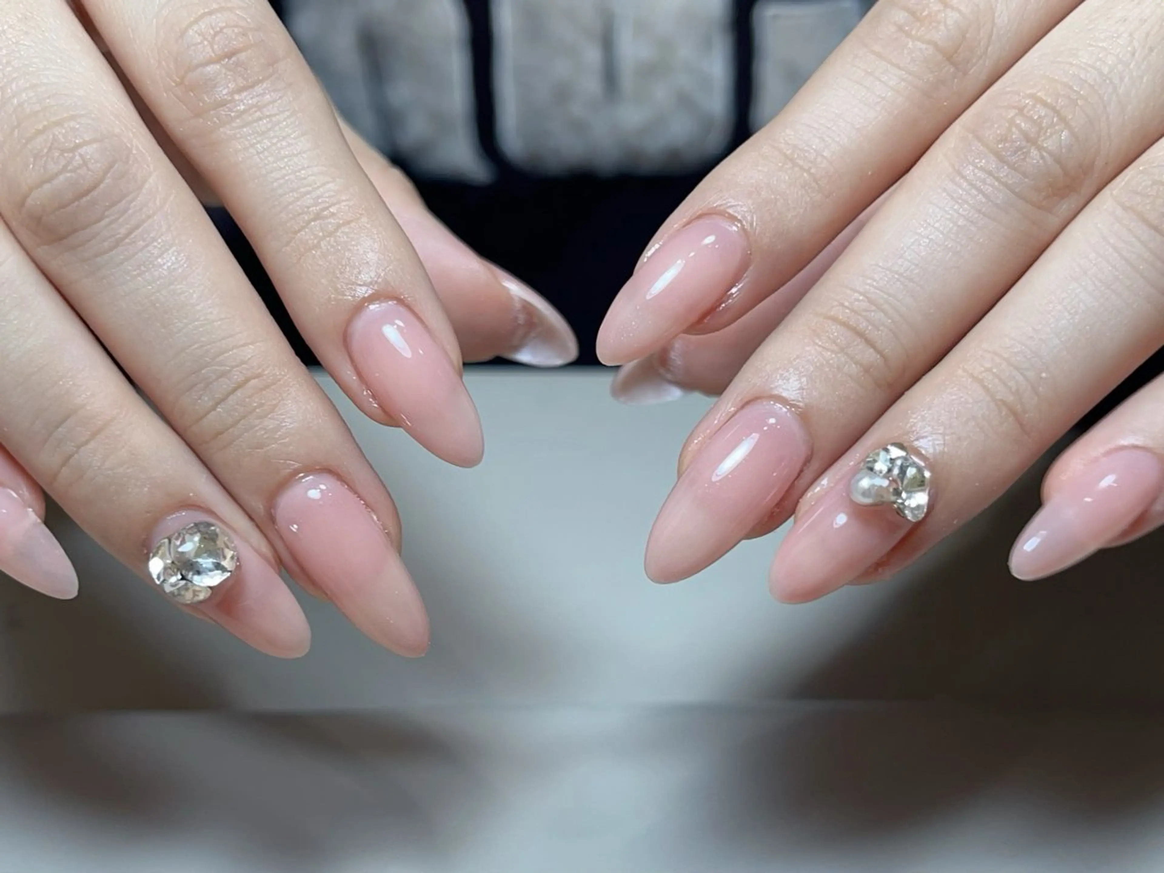 ネイル フレンチネイル ガーリー ガラスフレンチ 韓国ネイル ロングネイル ハンドネイル Venus nail チップ長さだし専門店のネイルデザイン