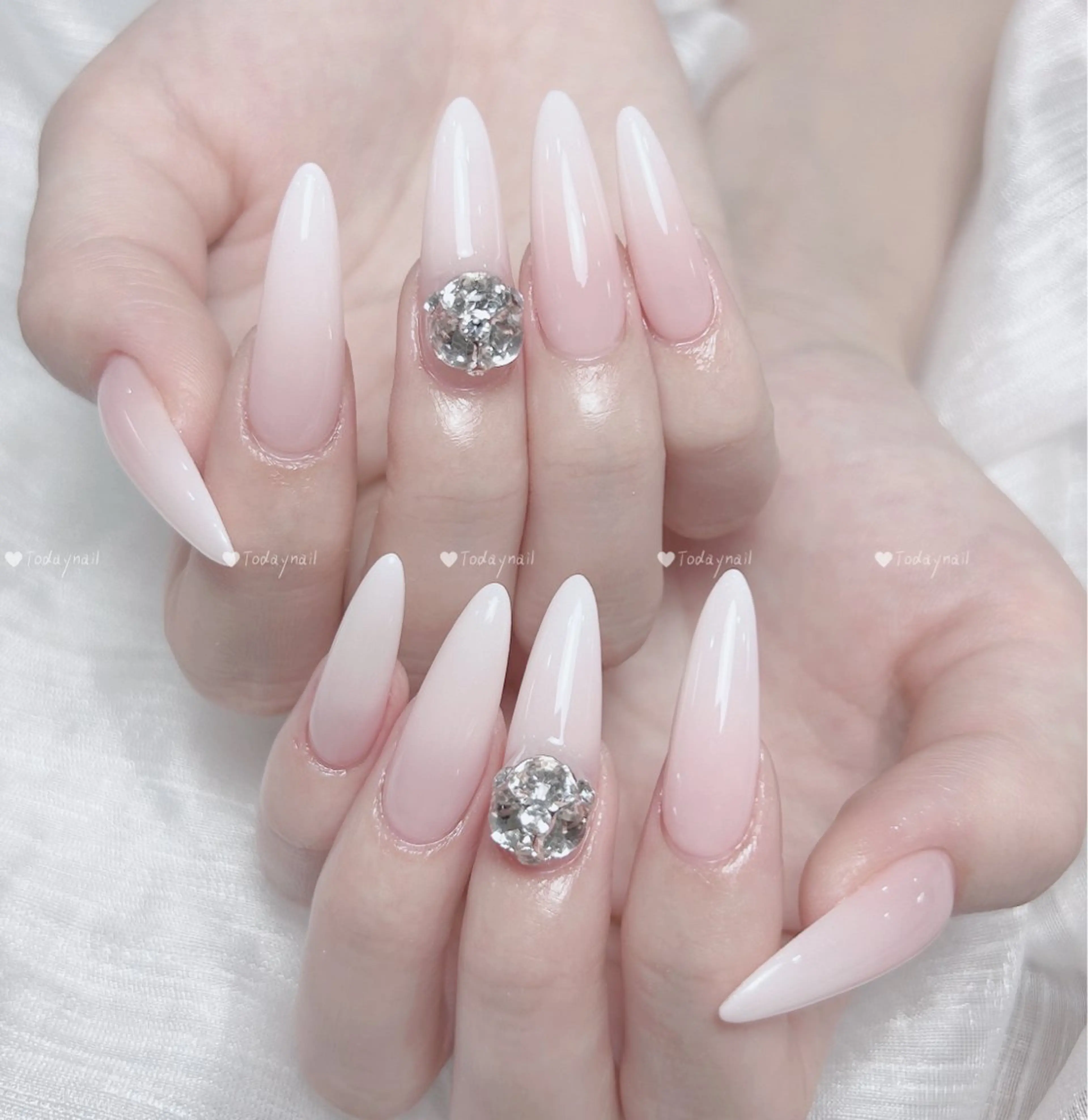 ネイル 長さ出し ジェルネイル シンプルネイル ハンドネイル 🎀Today nail💅のネイルデザイン