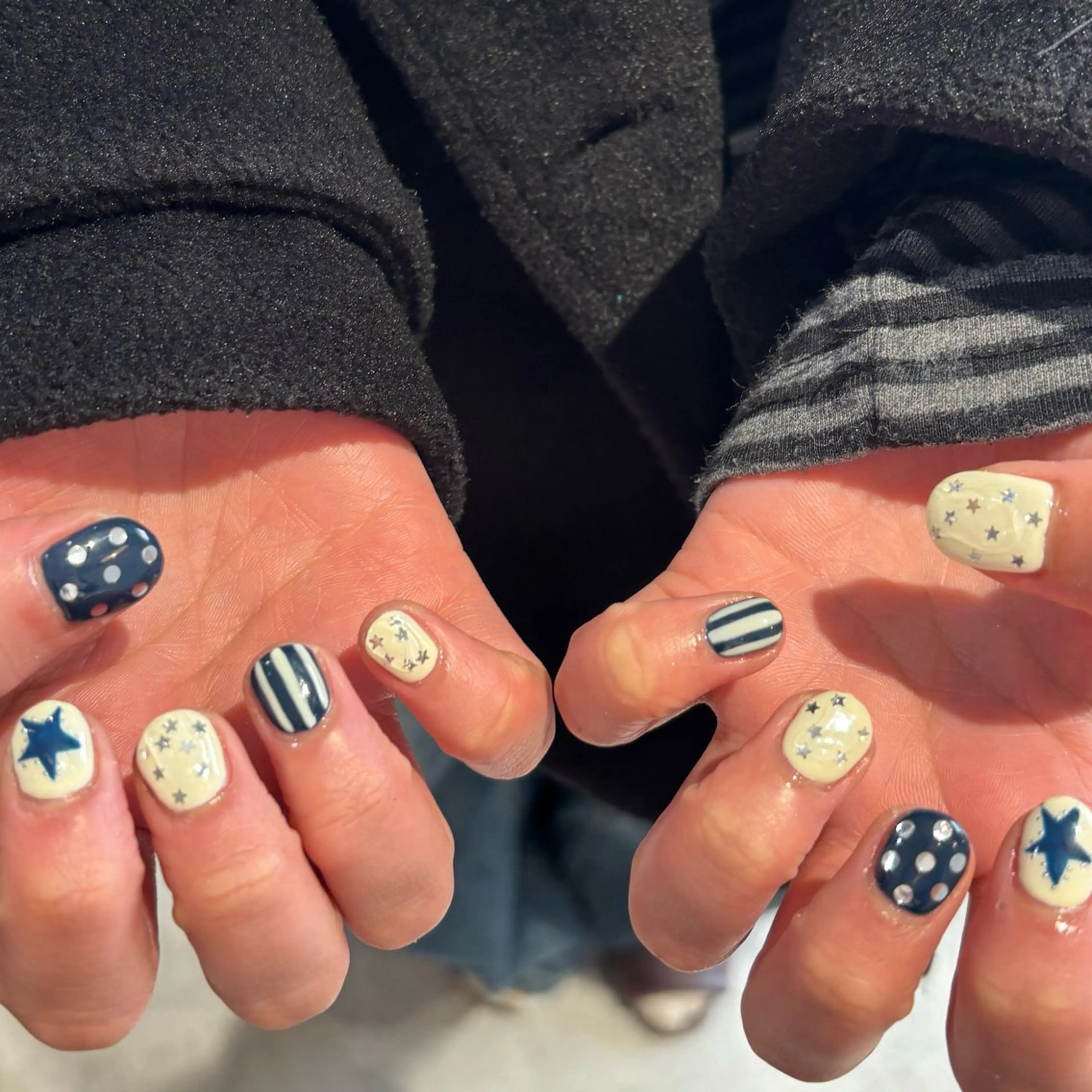 ネイル ハンドネイル 石川 萌香のネイルデザイン