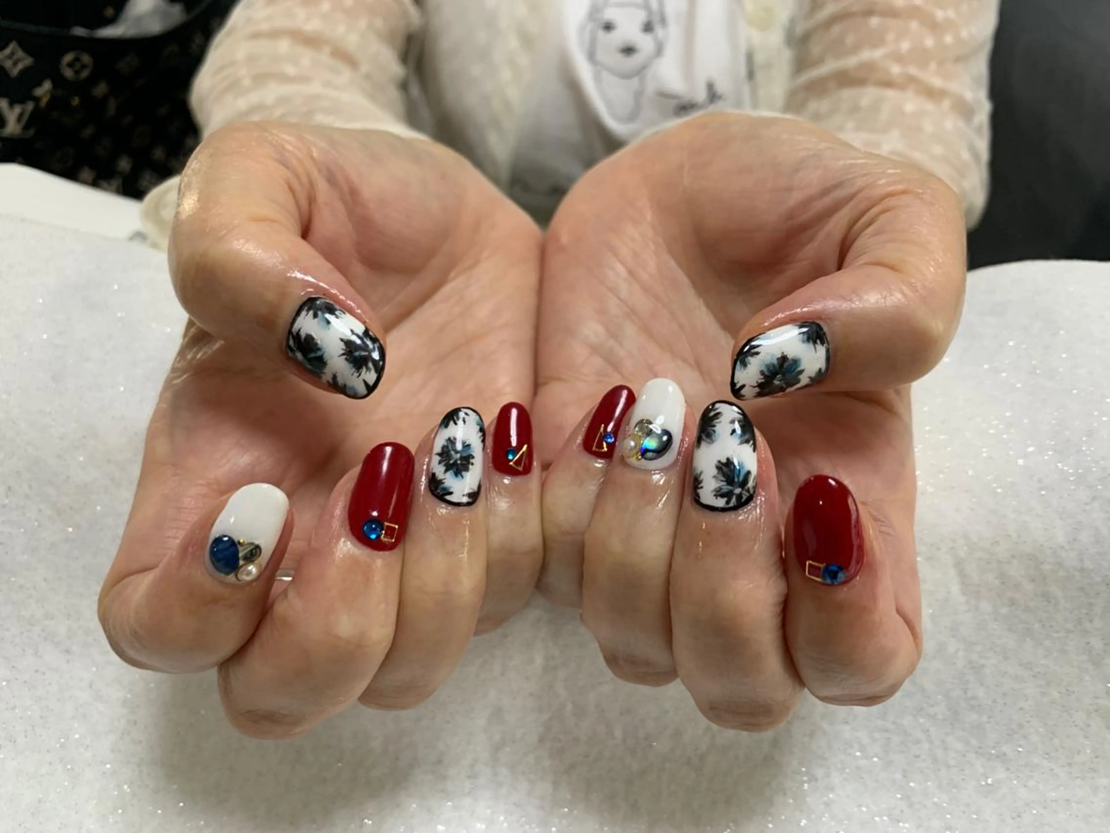 ネイル ハンドネイル 手塚 里奈のネイルデザイン