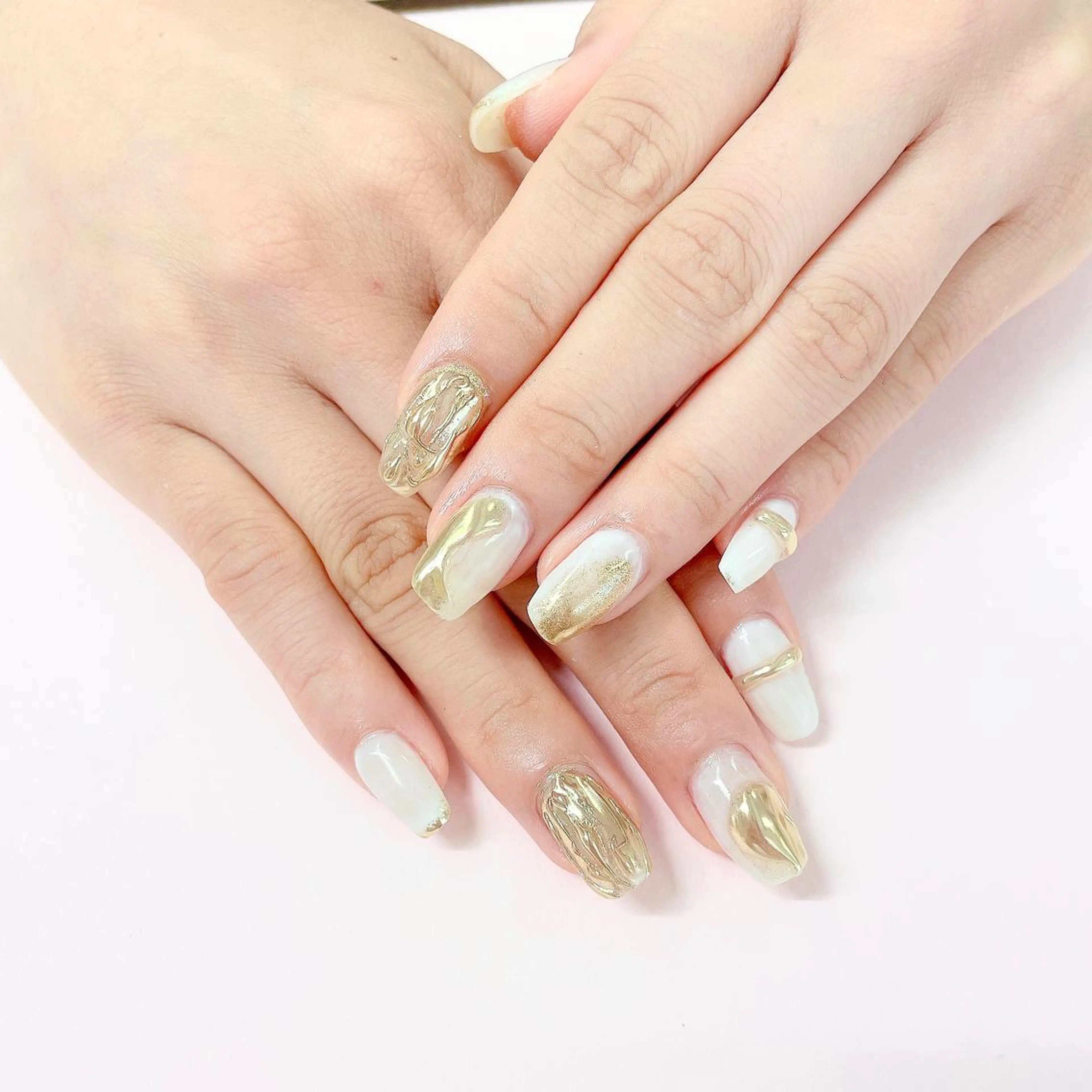 ネイル ニュアンスネイル ハンドネイル 大阪福島韓国束感まつ げ Sayaka🤍のマツエク・マツパデザイン