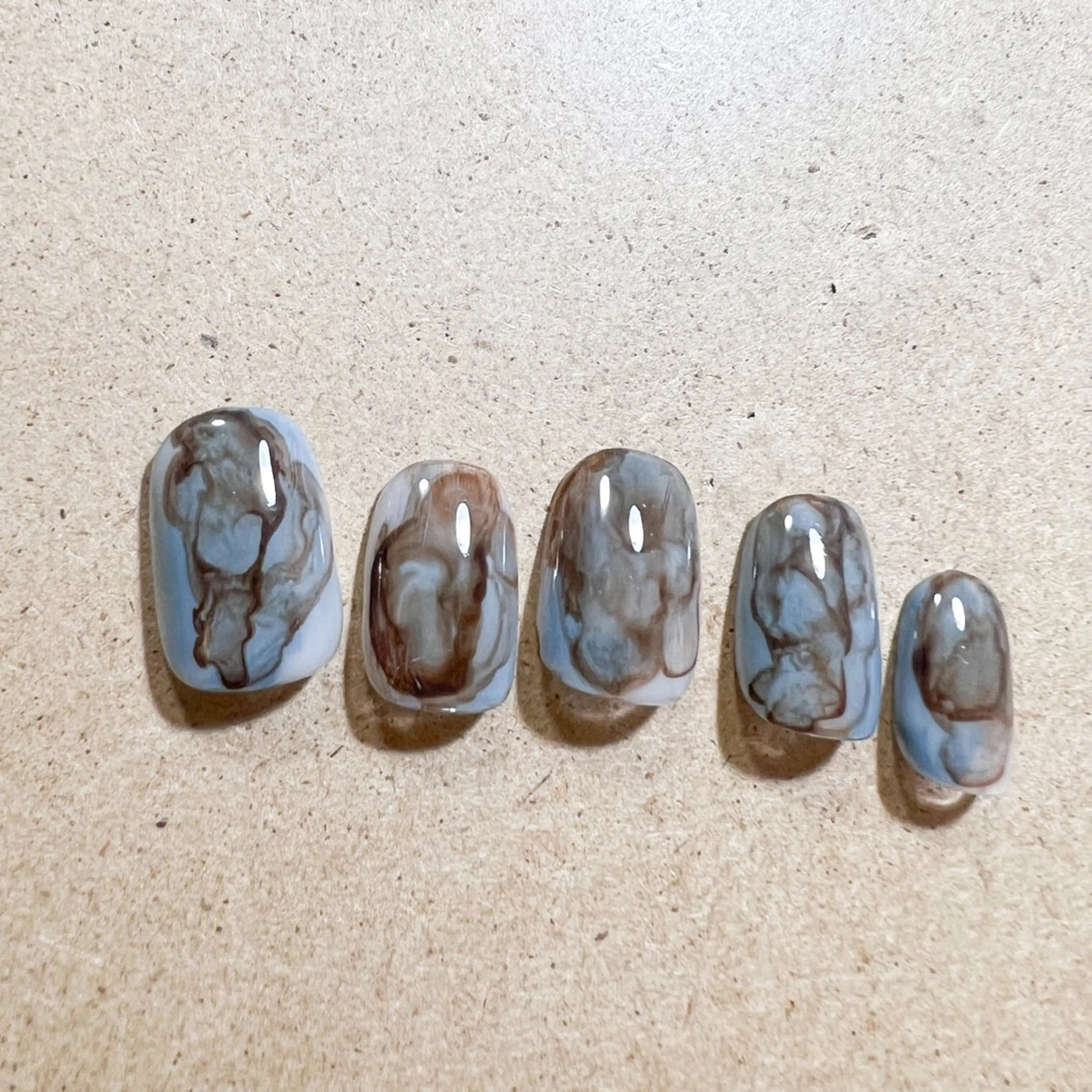 ネイル アートネイル ブルー ブラウン ハンドネイル pointillé .ayaのネイルデザイン