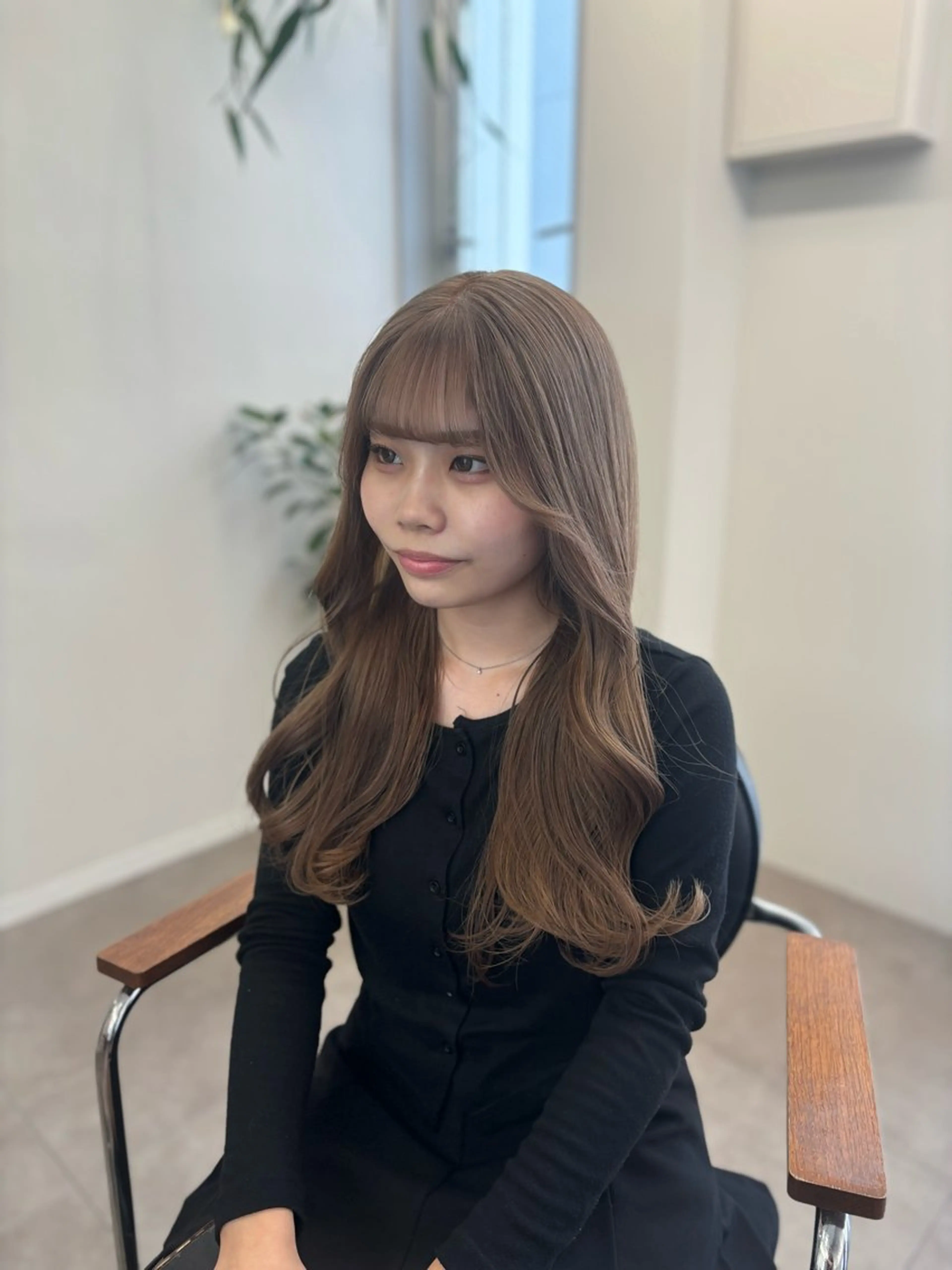 カラー amu/ブリーチなし ダブルカラーのヘアスタイル