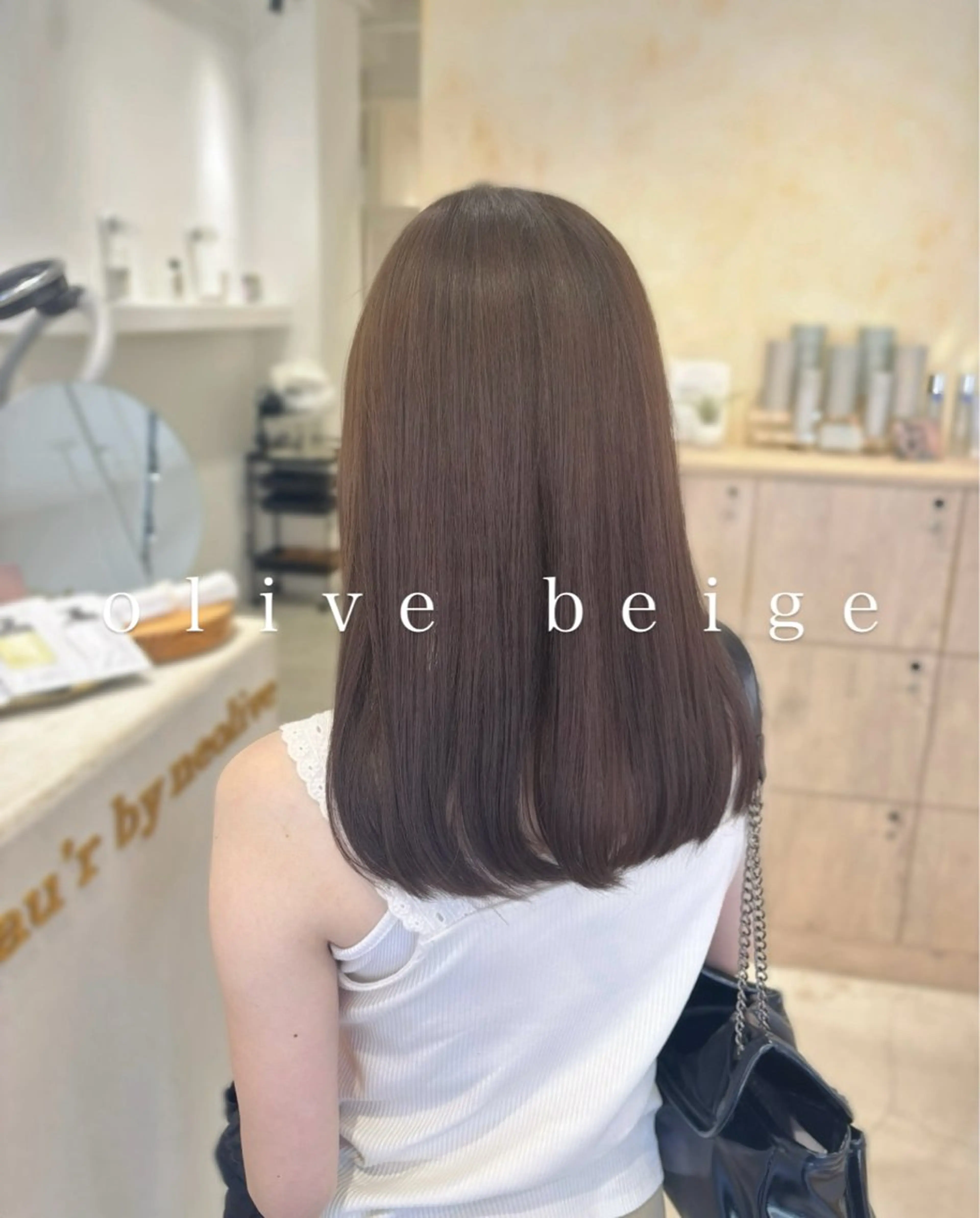 ミディアム カラー ベージュカラー ブリーチ ダブルカラー ブリーチなしカラー オリーブベージュ hair shioのヘアスタイル