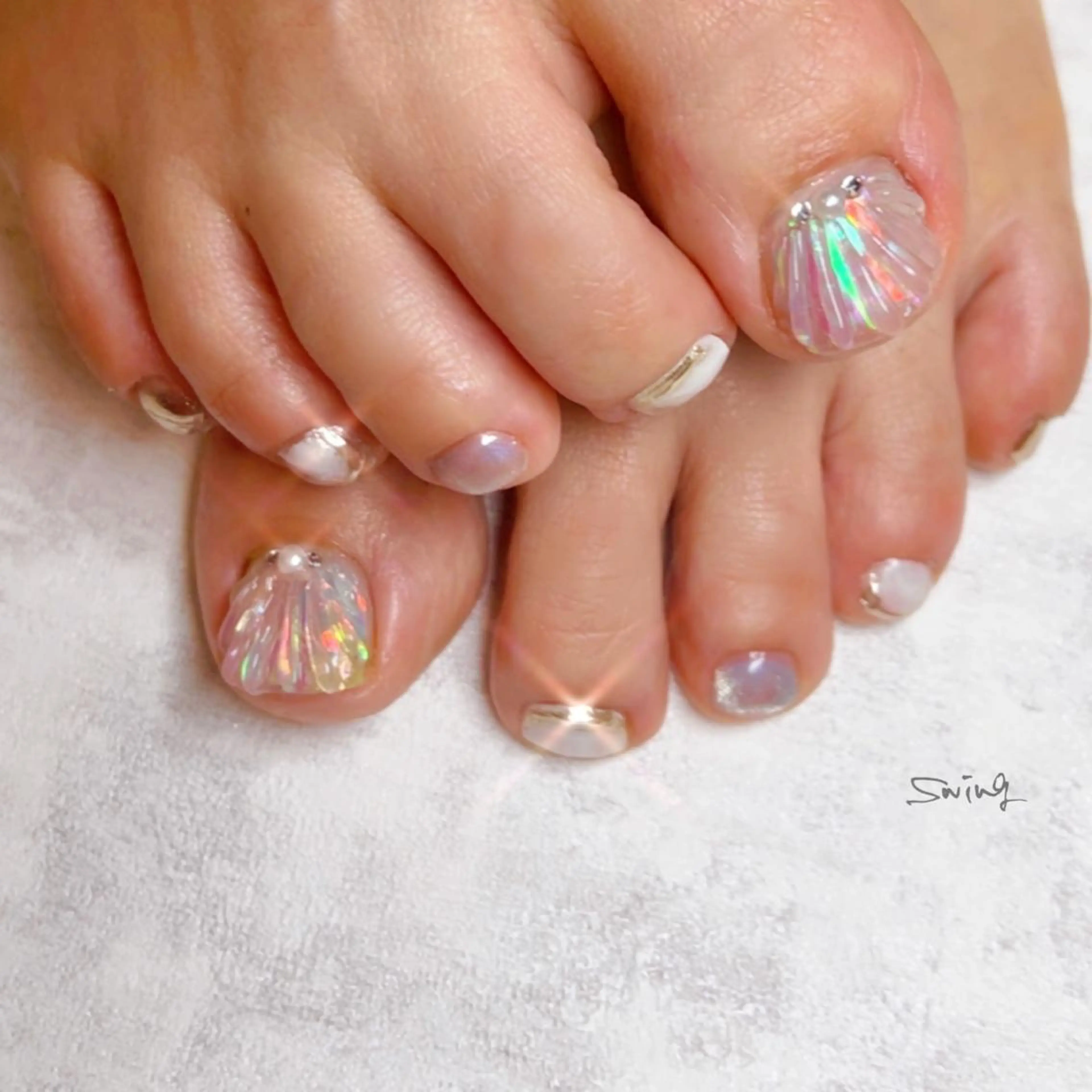 ネイル フットネイル キラキラネイル マグネットネイル ミラーネイル SWING Nail Salon所属・Yoshida Takakoのネイルデザイン