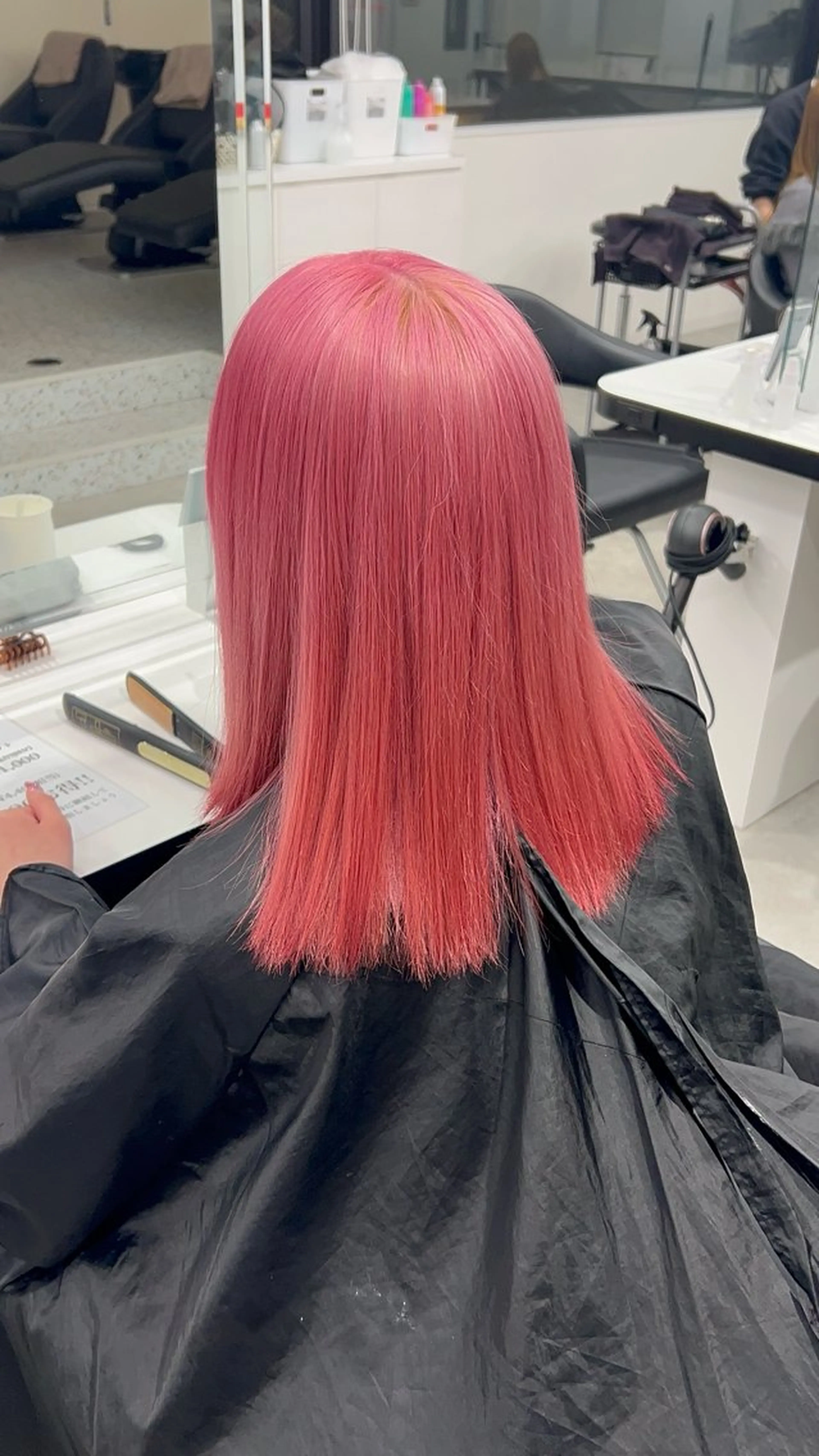 ロング カラー 履歴修正屋さん／ ブロンド／ホワイトのヘアスタイル