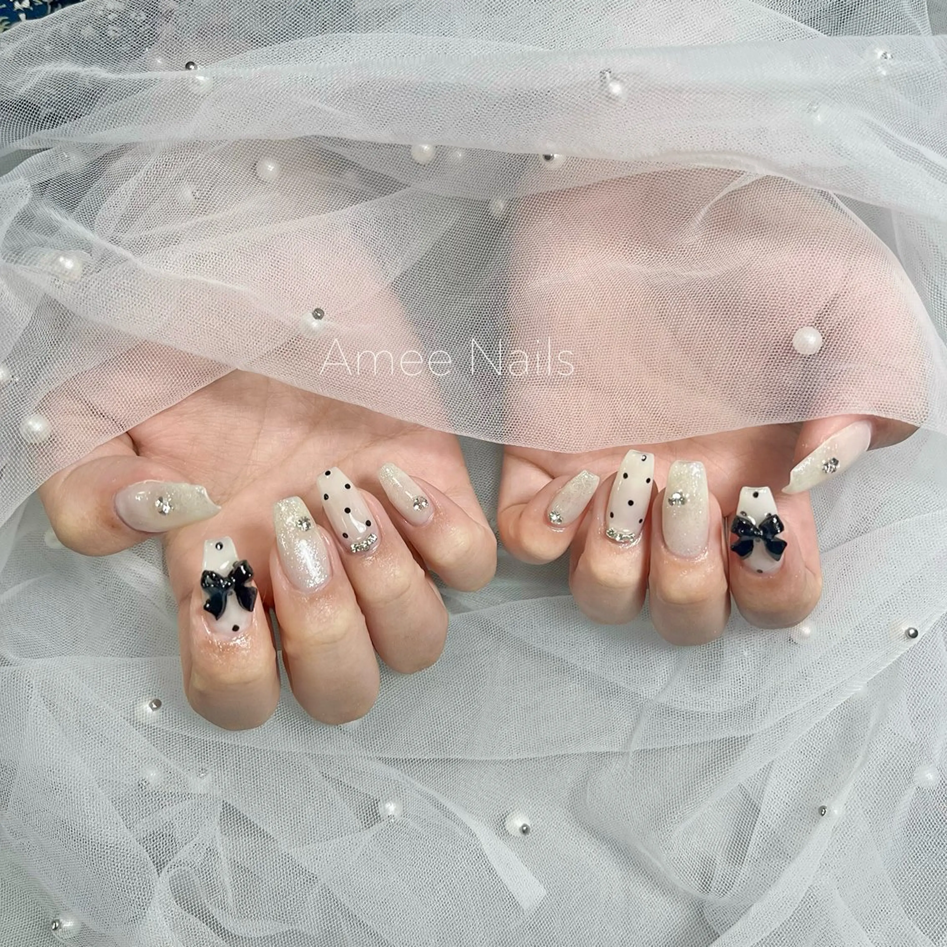 ネイル オーロラネイル クリアネイル フラッシュネイル ジェルネイル グラデーション ハンドネイル Amee Nail Salonのネイルデザイン