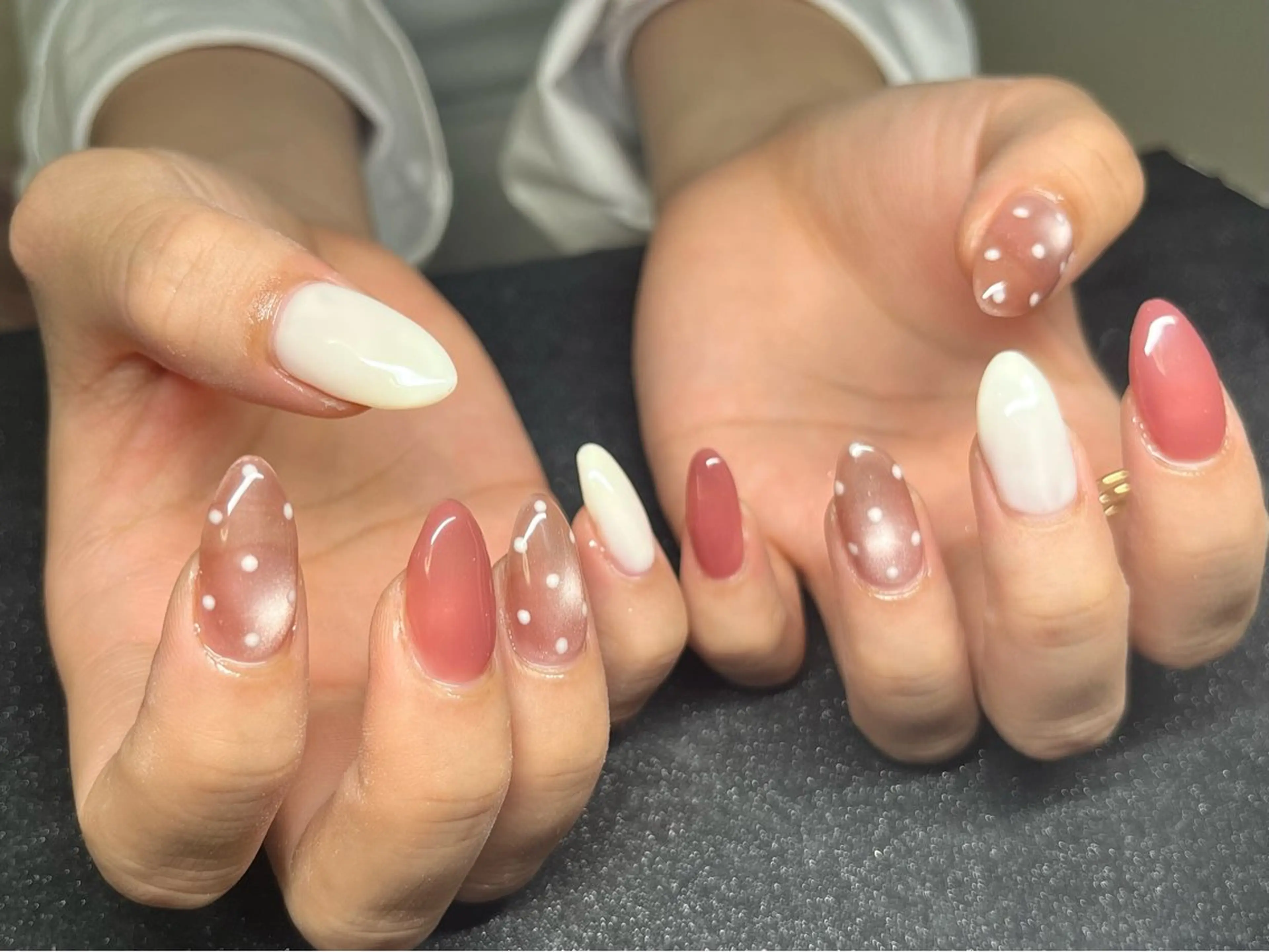 ネイル バレンタイン Chika .のネイルデザイン