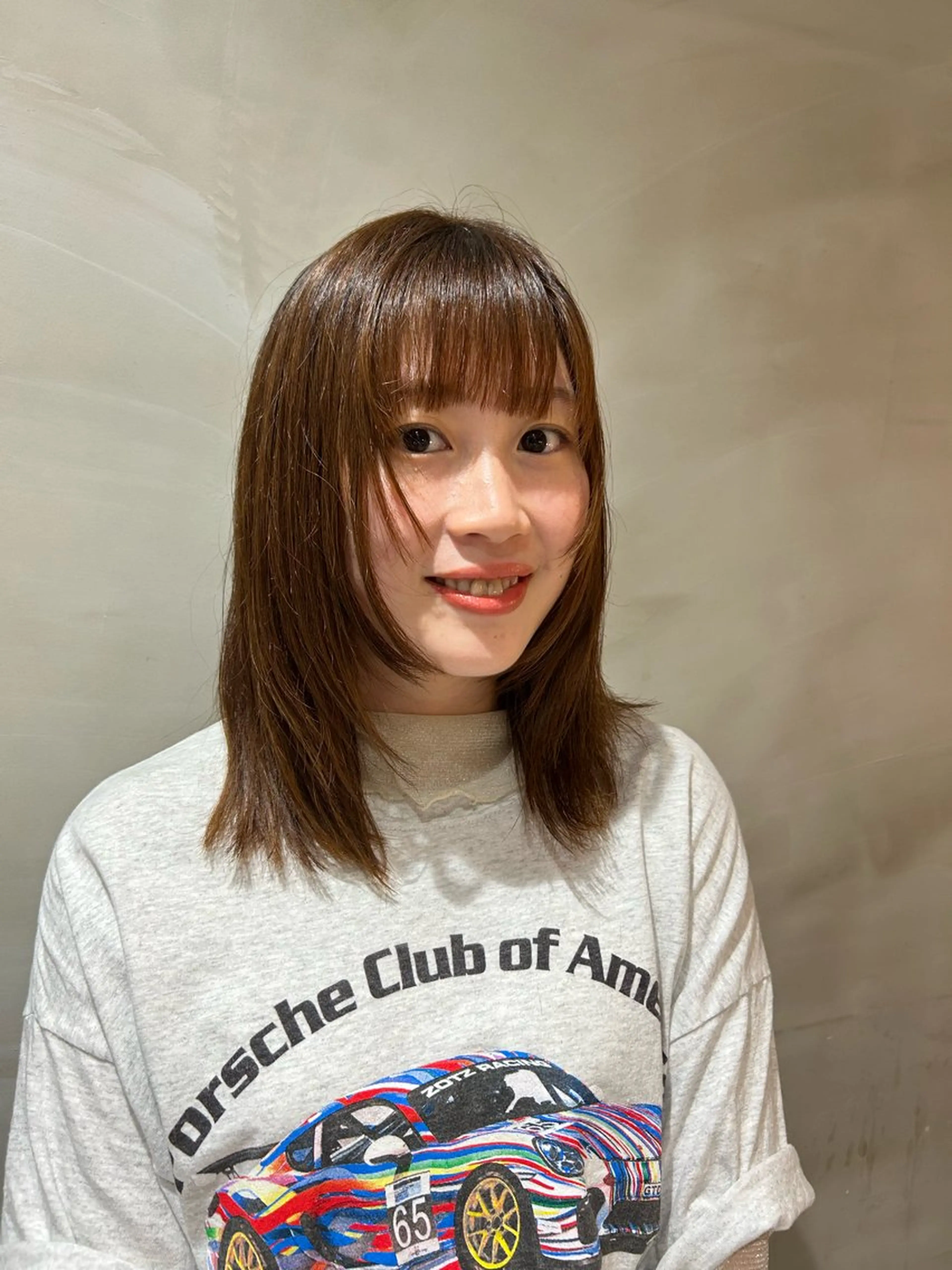 ミディアム レイヤーカット カット shiho/レイヤー /透明感カラーのヘアスタイル