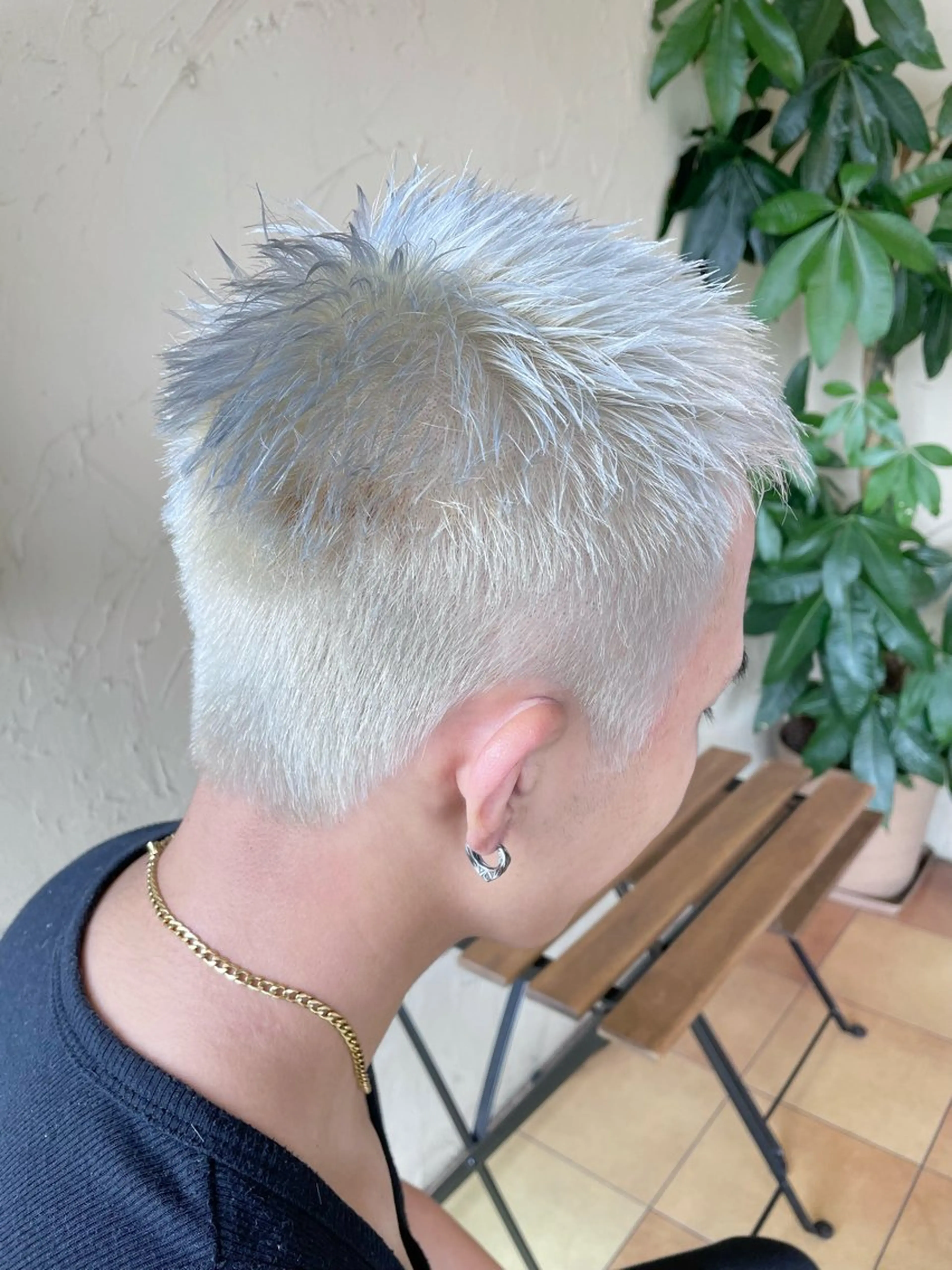 ショート カラー メンズ メンズハイトーン ハイトーンカラー ショートヘア カット ヘアカラー メンズ特化/パーマ指 名No.1/百瀬太郎のヘアスタイル