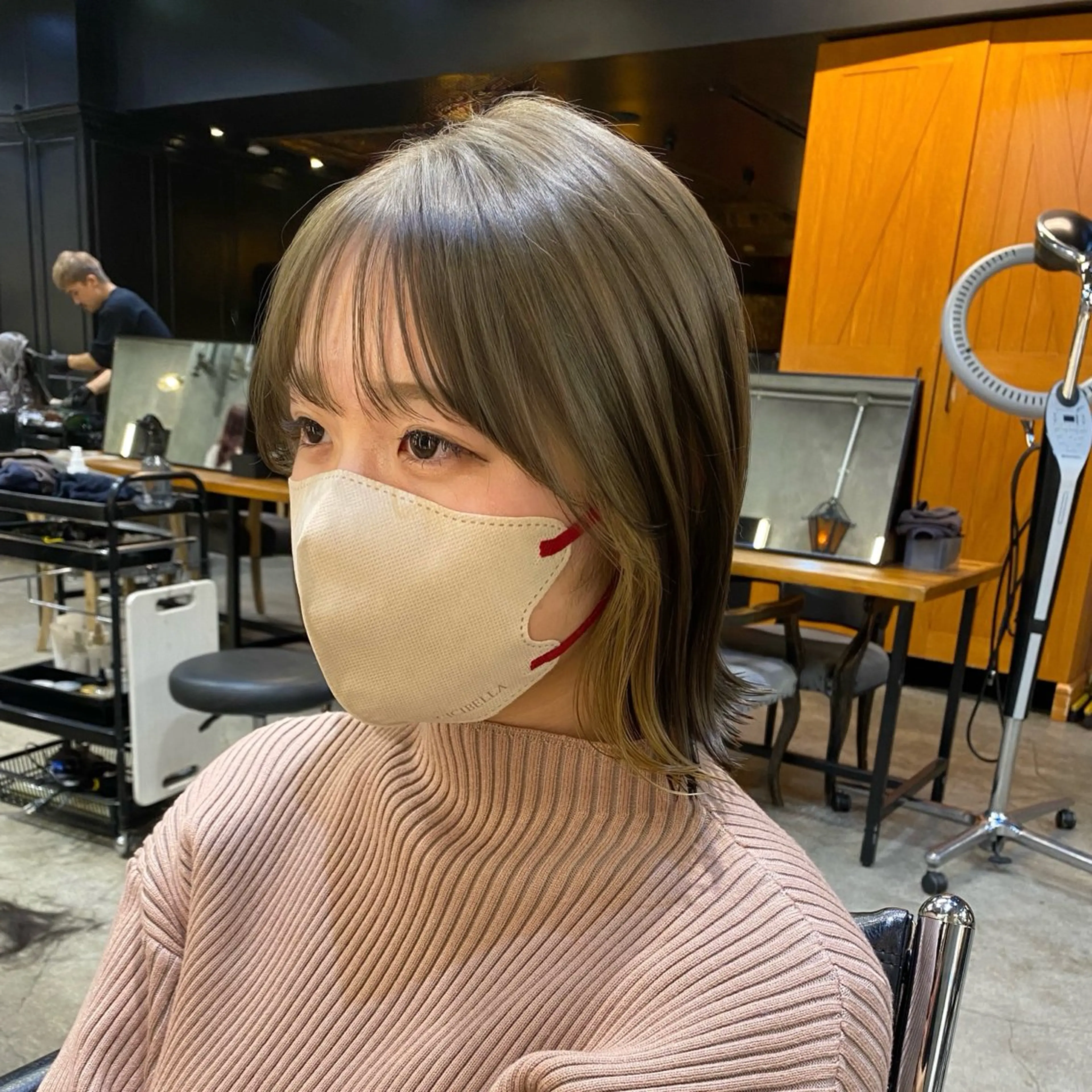 ショート カラー ブリーチ ダブルカラー グレージュ ブリーチなしカラー カット ヘアカラー Ms.CHARM所属・透明感カラー🌿 グレージュ🐺陽介のヘアスタイル