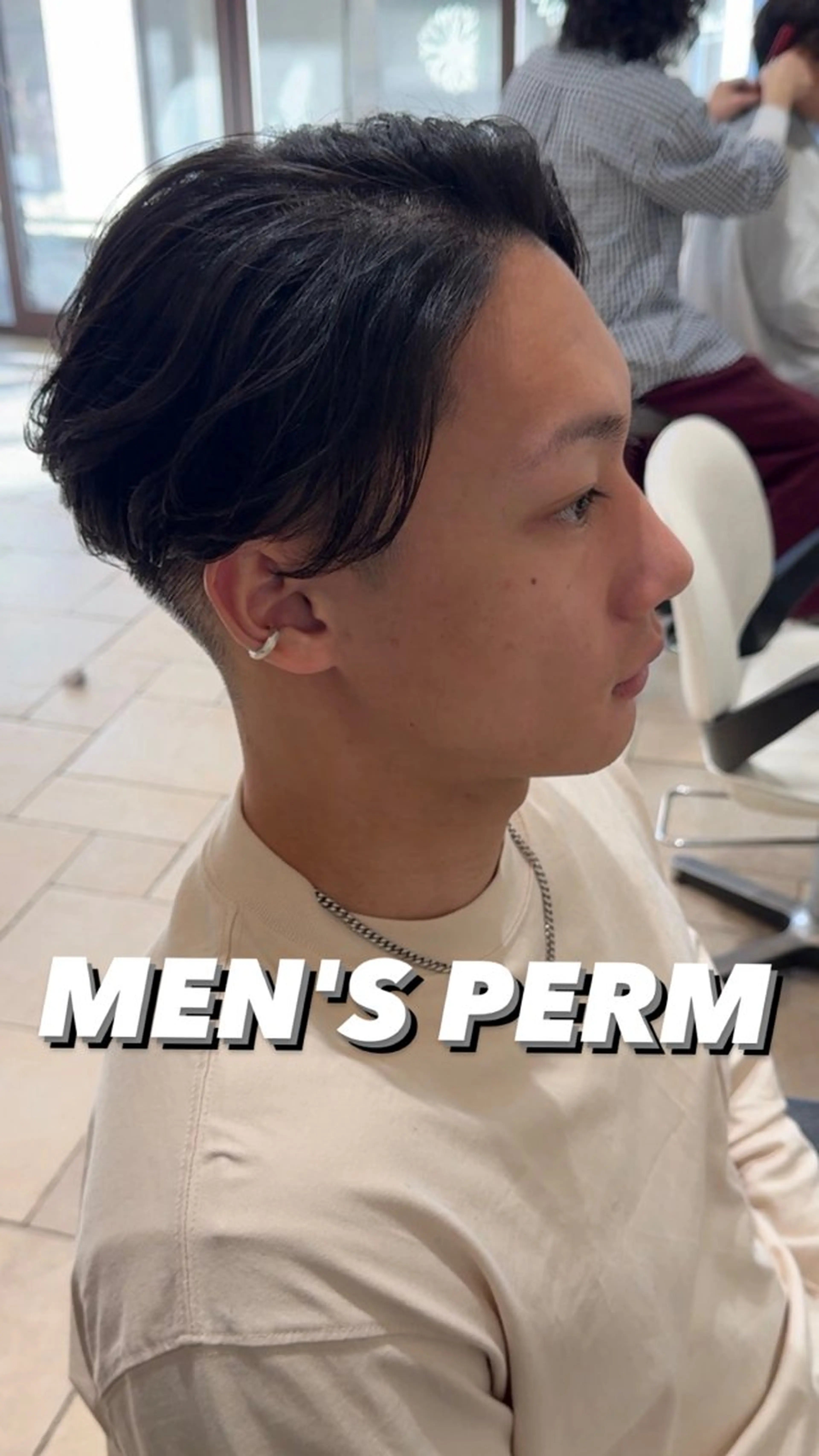 パーマ メンズ カイ マコトのヘアスタイル