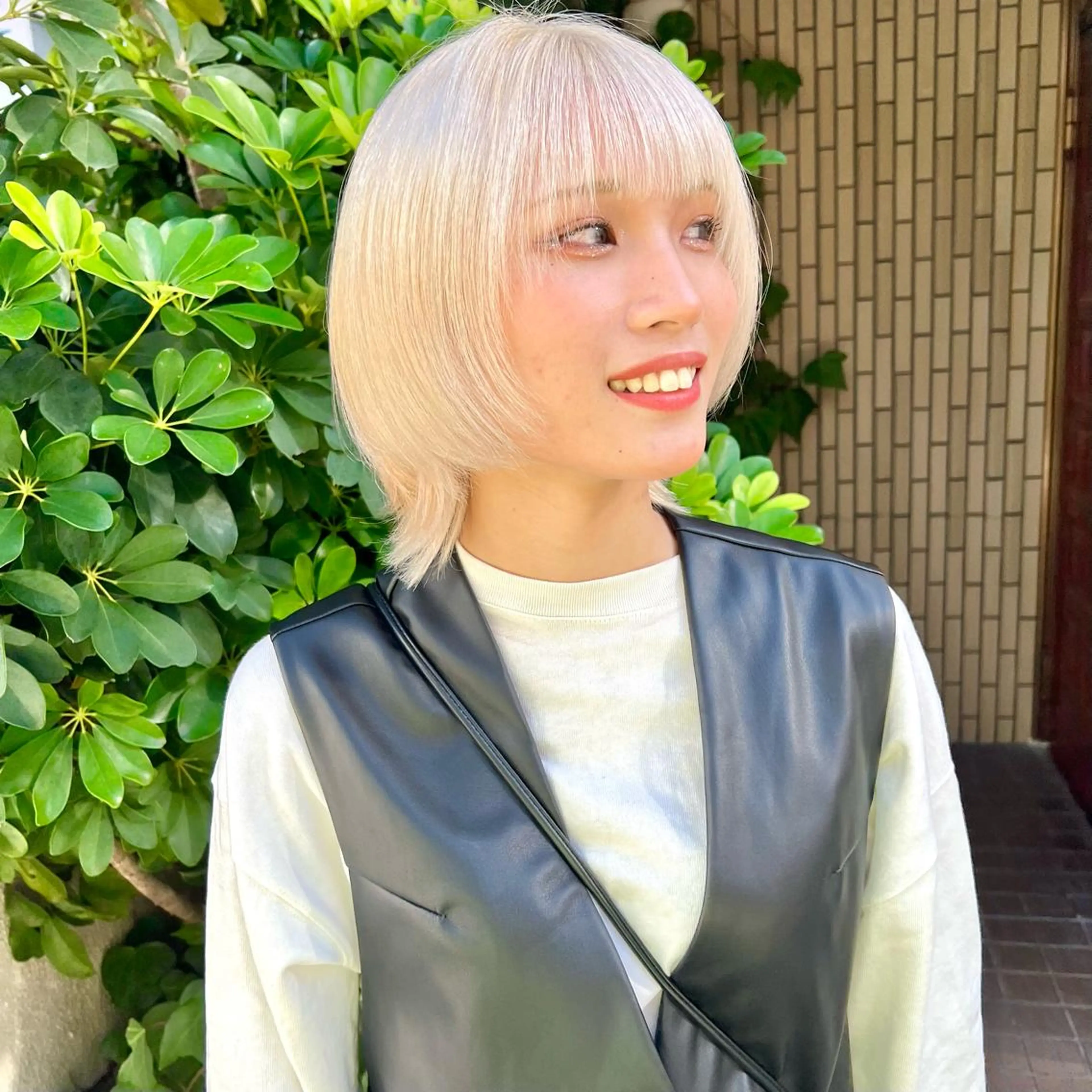 ショート カラー ブリーチ 透明感カラー ハイトーンカラー ケアブリーチ×ハイト ーン専門/SHOTAのヘアスタイル