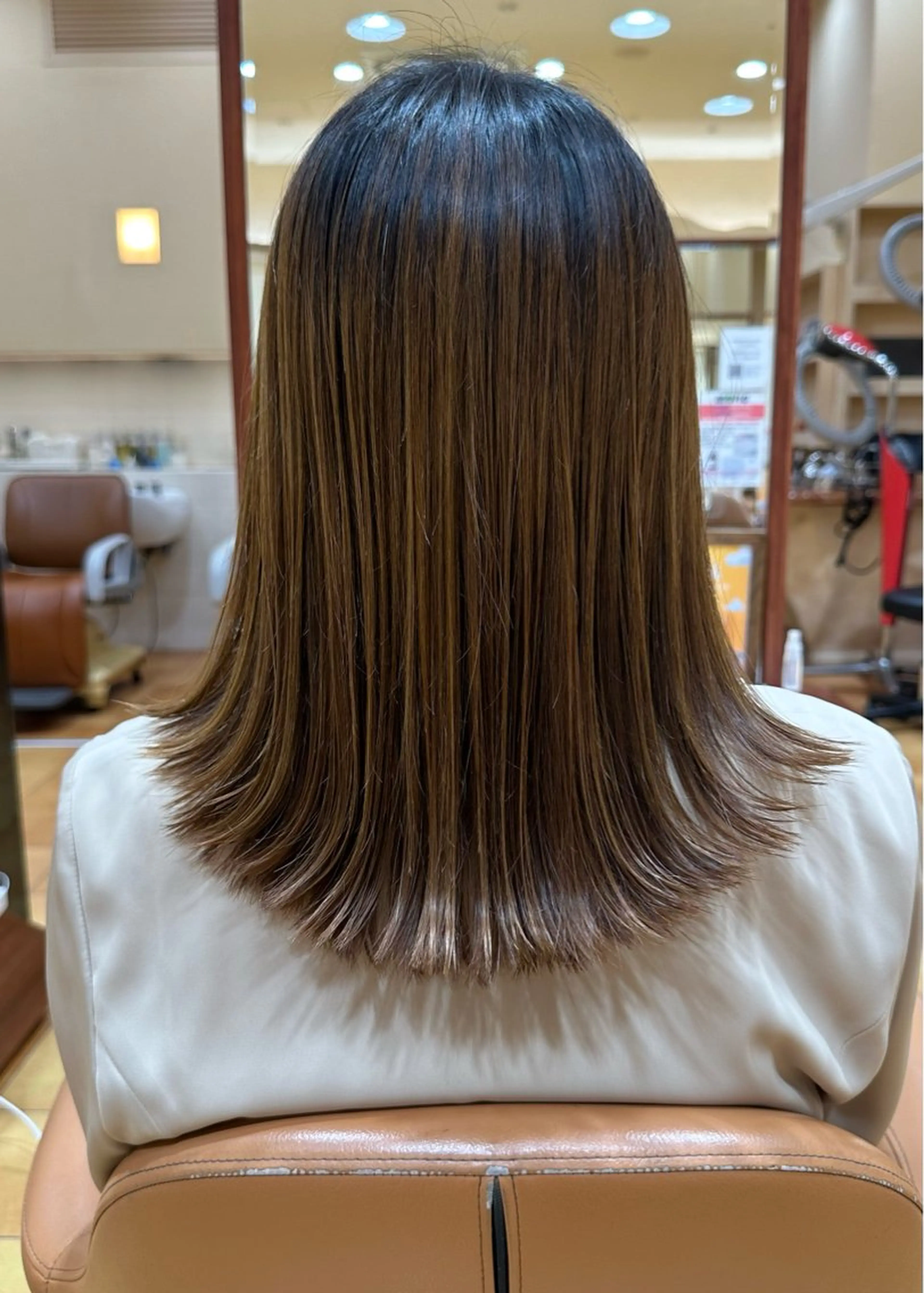 セミロング カラー カット ボブ/ゆるふわ ボブパーマ/とういのヘアスタイル