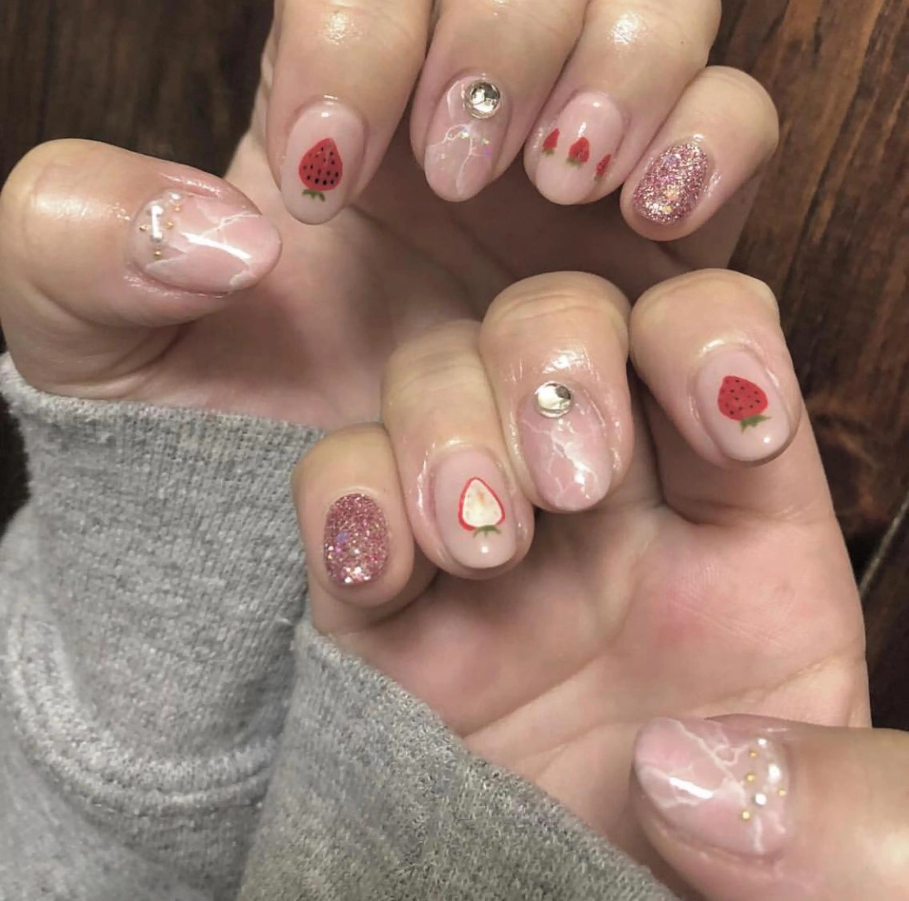 ネイル ハンドネイル パラあり！フィルイン 美フォルムのネイルデザイン