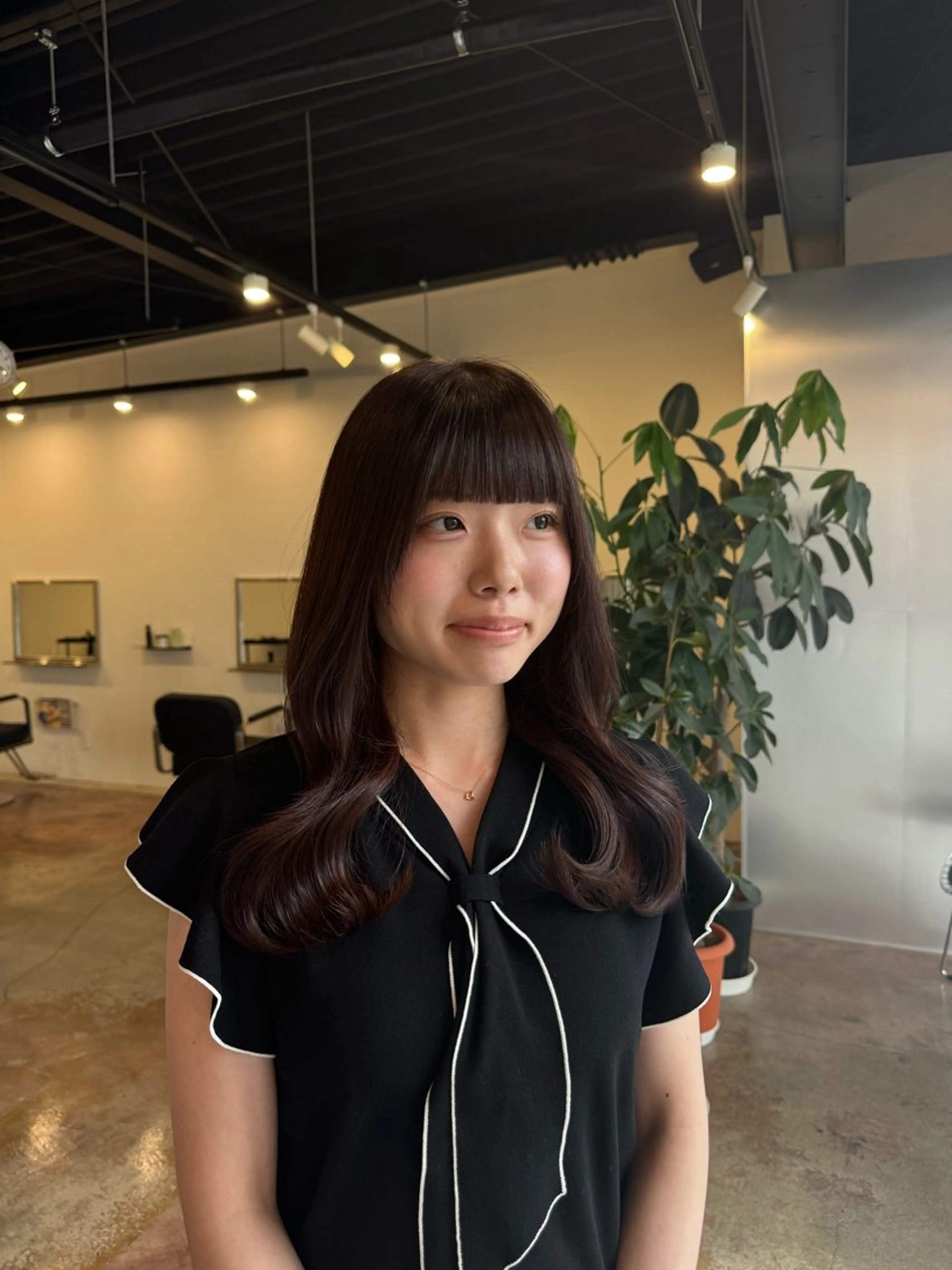 セミロング 山下 遼香のヘアスタイル