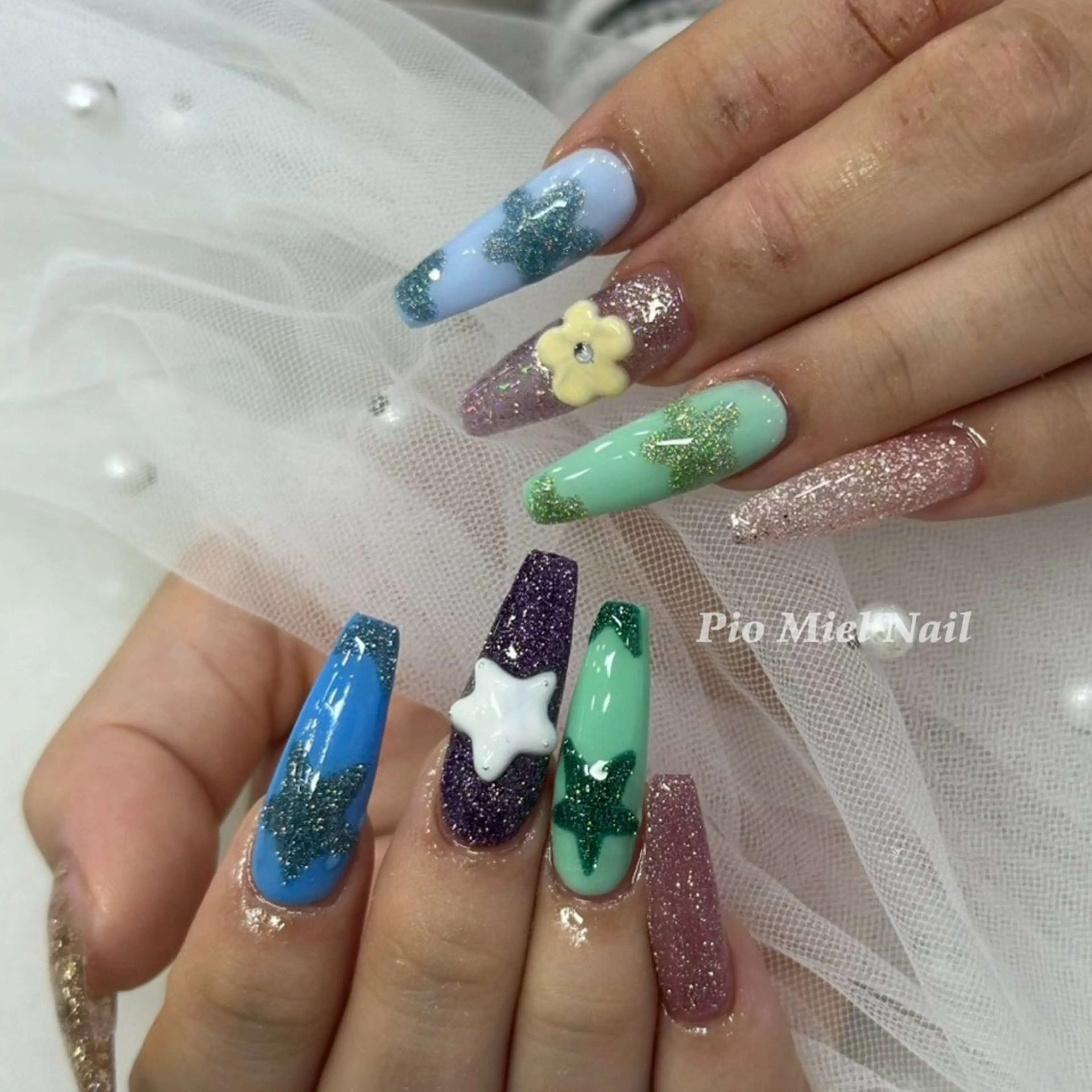 ロング 韓国風ヘア Pio Mielのネイルデザイン