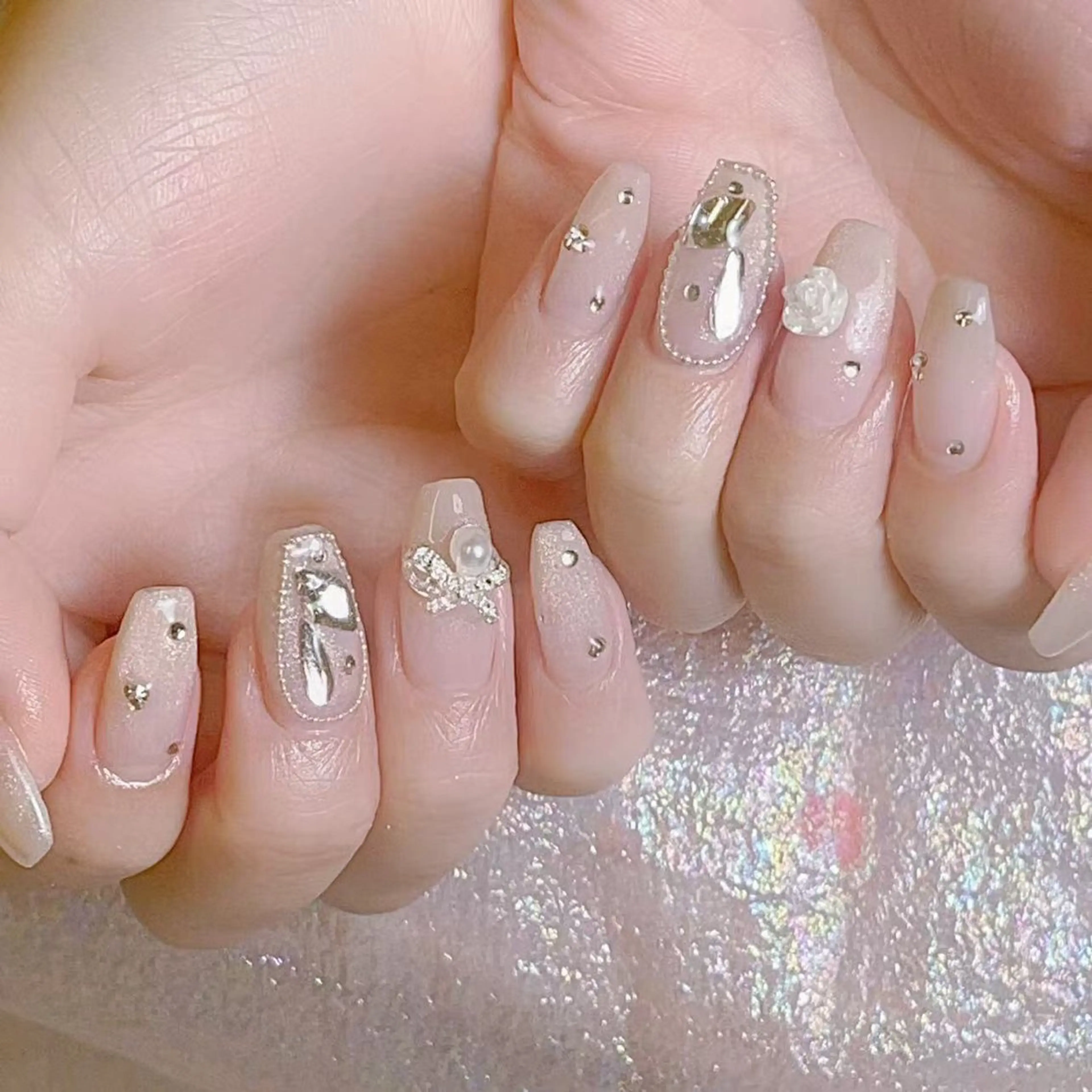 ネイル ハンドネイル Queens テイのネイルデザイン