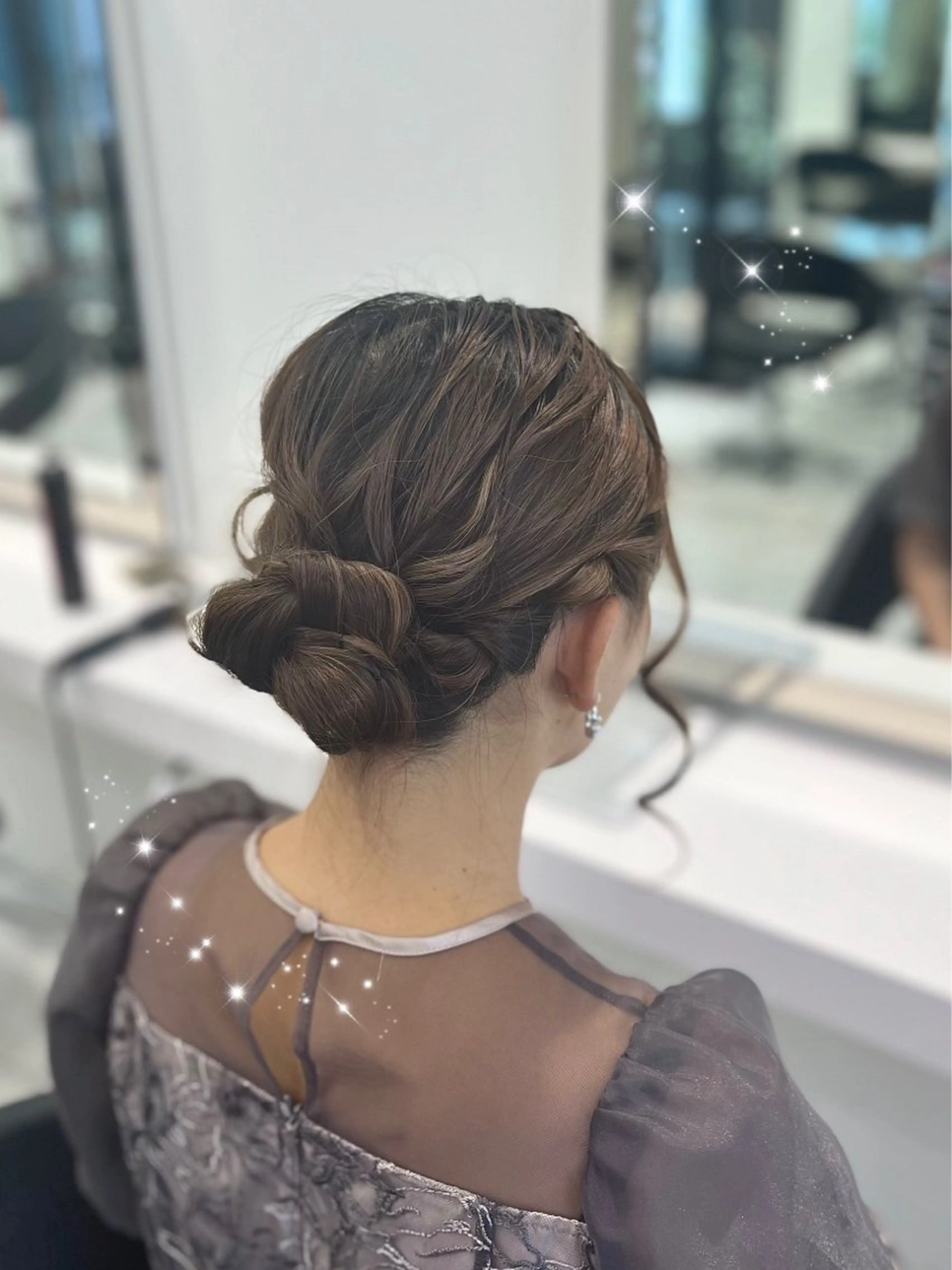 ヘアアレンジ ヘアセット ハイトーンカラー💞 くるみ🎀のヘアスタイル