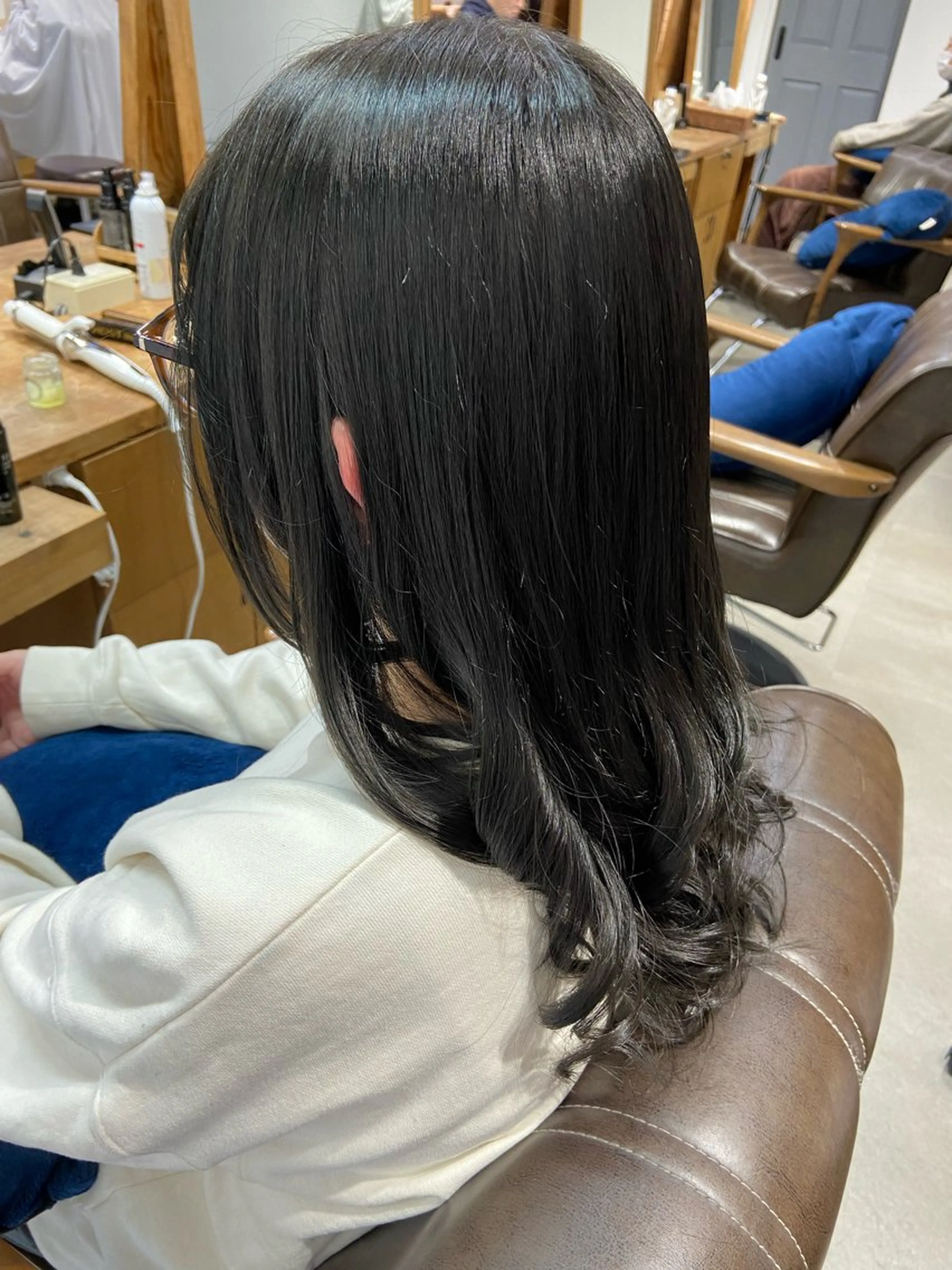 ロング カラー アッシュ ロング 安岡美咲✂︎ 艶カラー/髪質改善のヘアスタイル