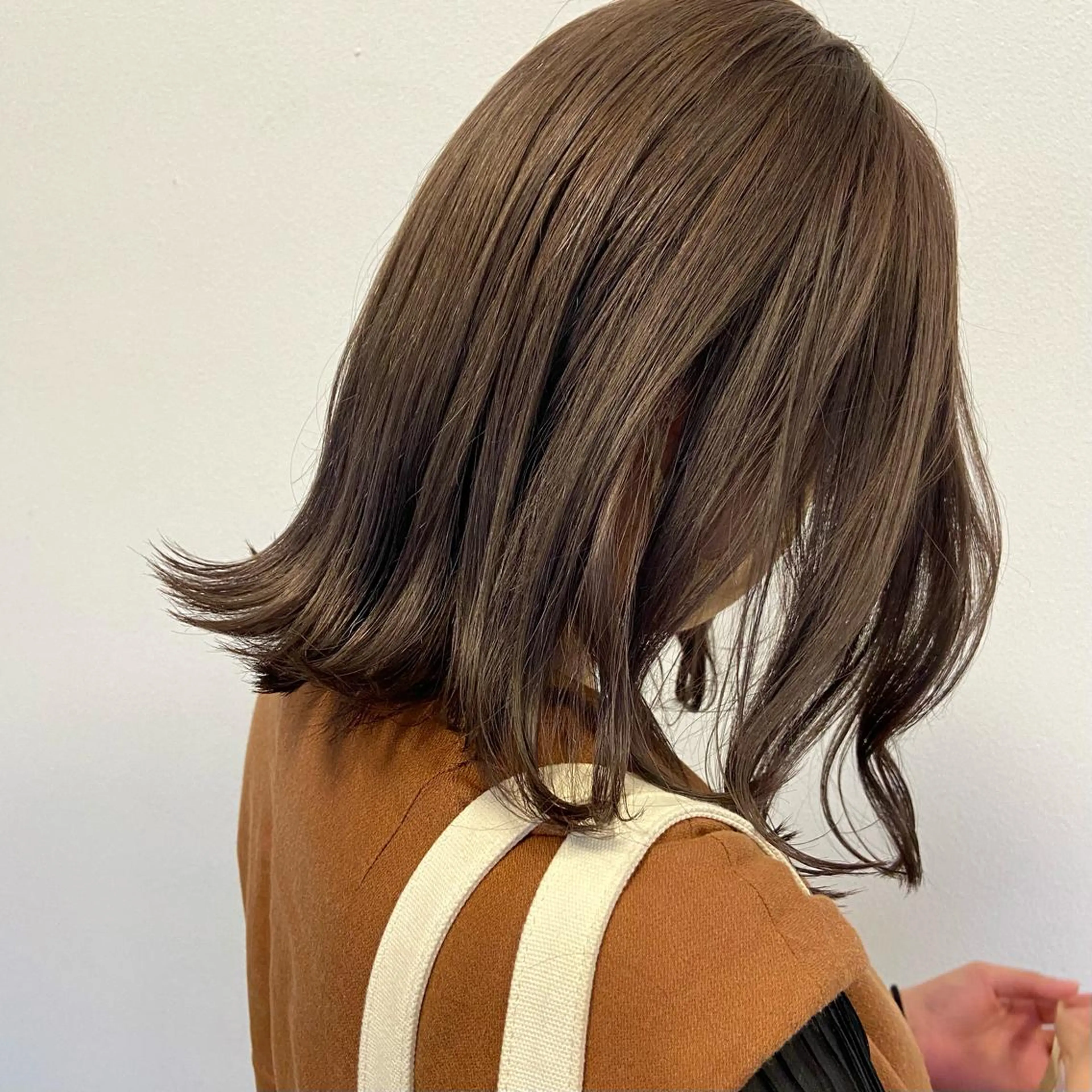 ミディアム カラー 透け感カラー/ momo🦕🌱のヘアスタイル