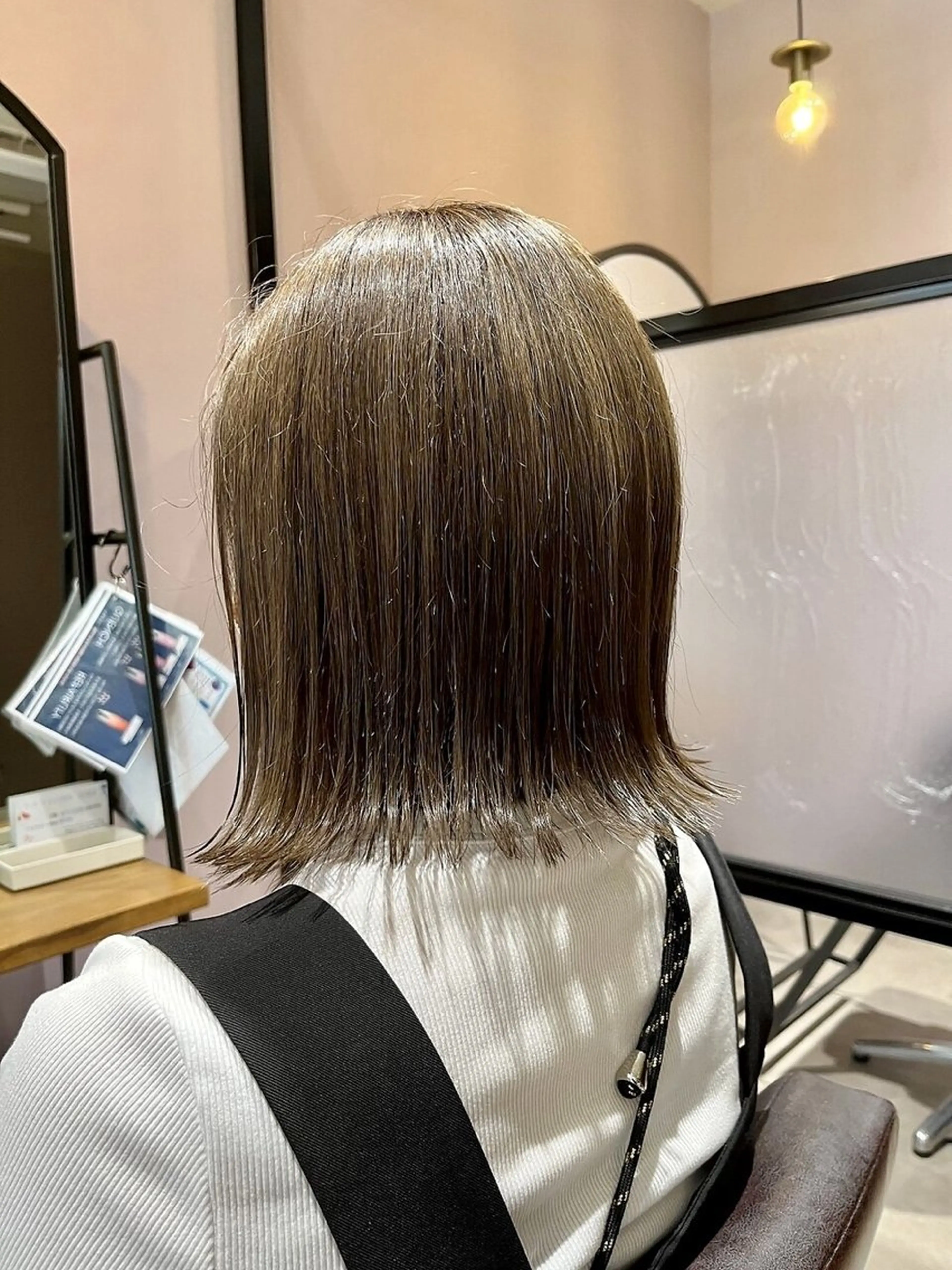 ミディアム 作野 潮織のヘアスタイル