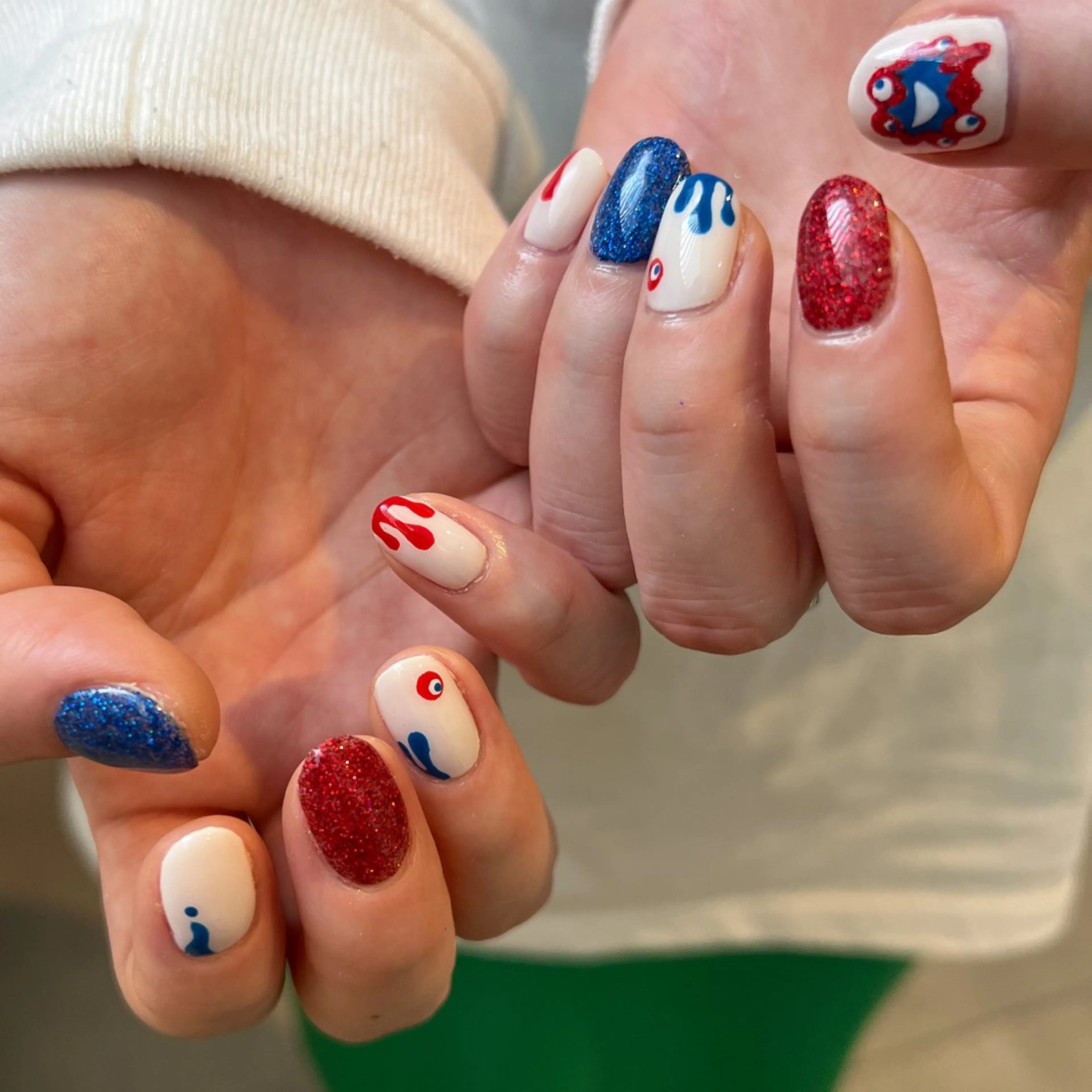 ネイル ハンドネイル nailsalon ULLのネイルデザイン