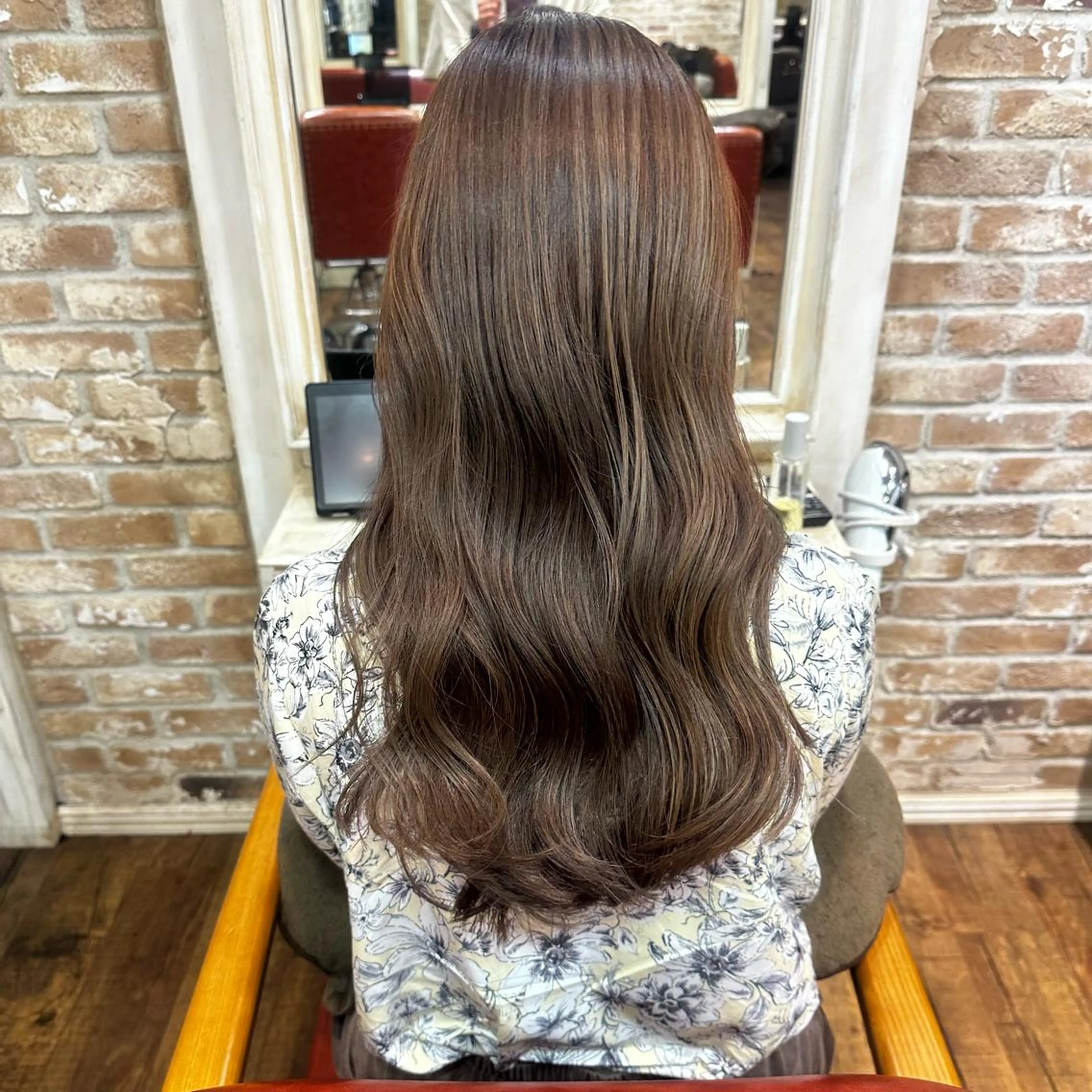 ロング 💜にしむら みく💜のヘアスタイル