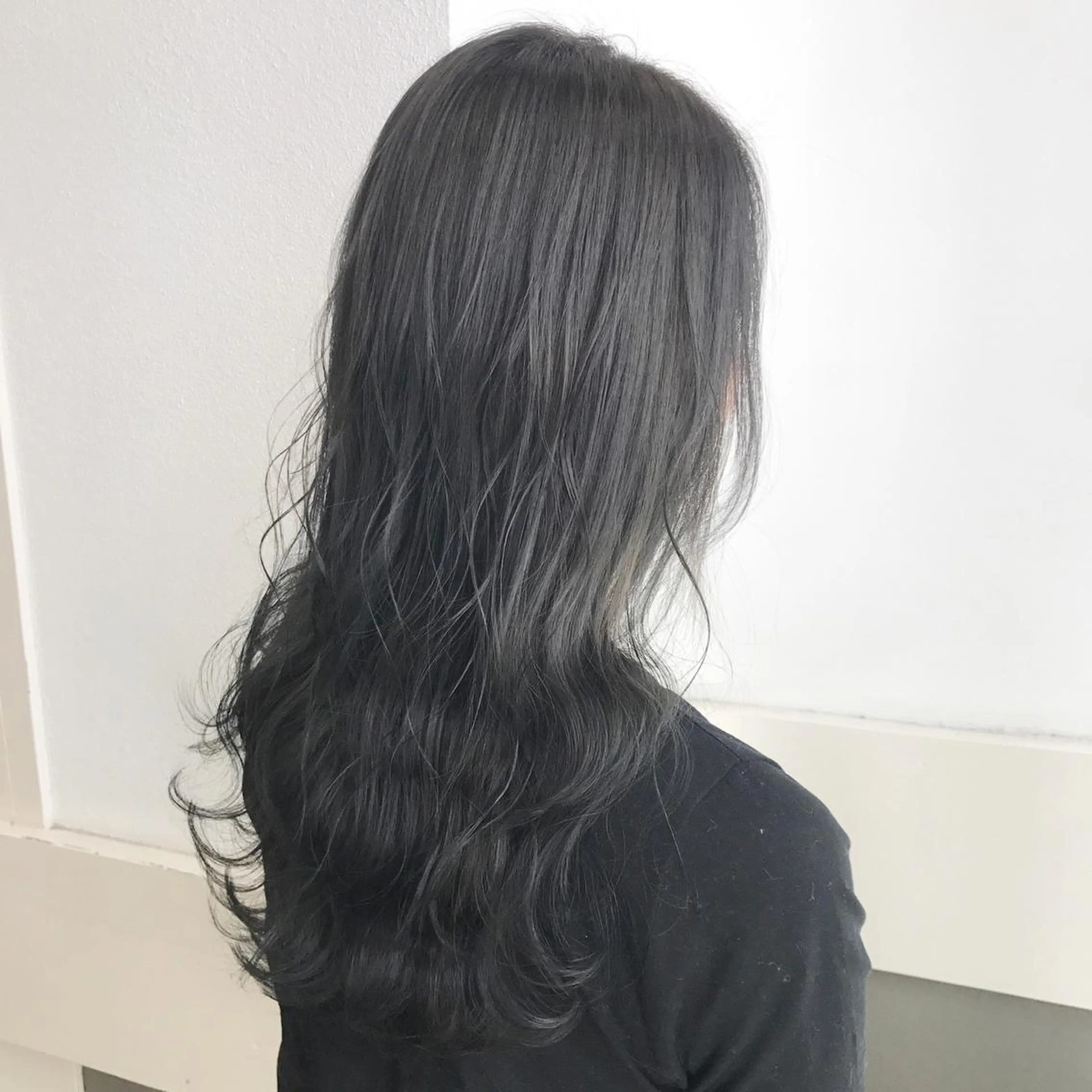 ロング カラー ヘアアレンジ ブリーチ ブルーカラー ブルーグレー ブルーグレージュ グレージュ カット ヘアカラー トリートメント GiseL天神カラー 髪質改善/ブリーチのヘアスタイル