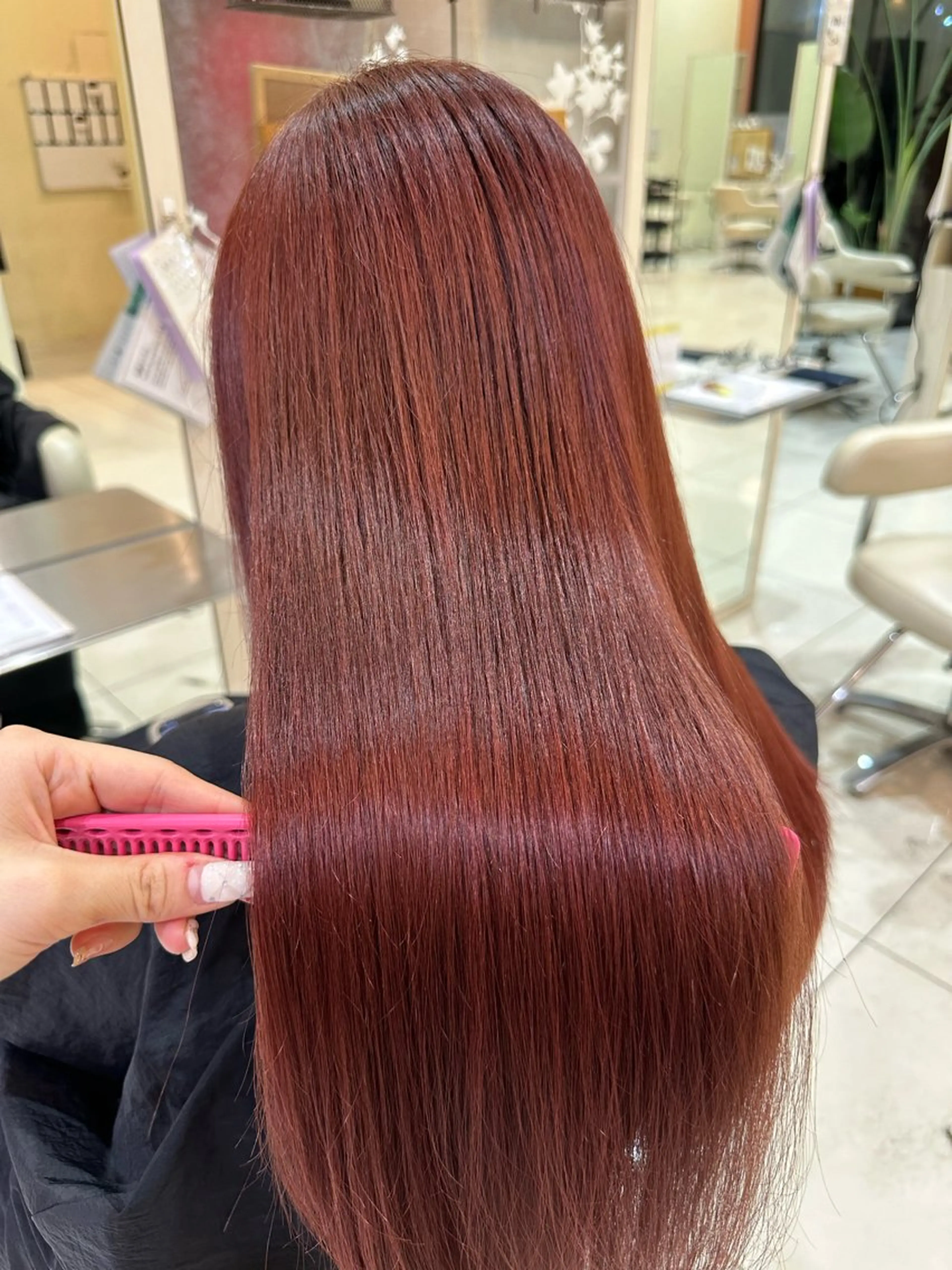 ロング カラー ハイトーン/ブリーチ Nozomiのヘアスタイル