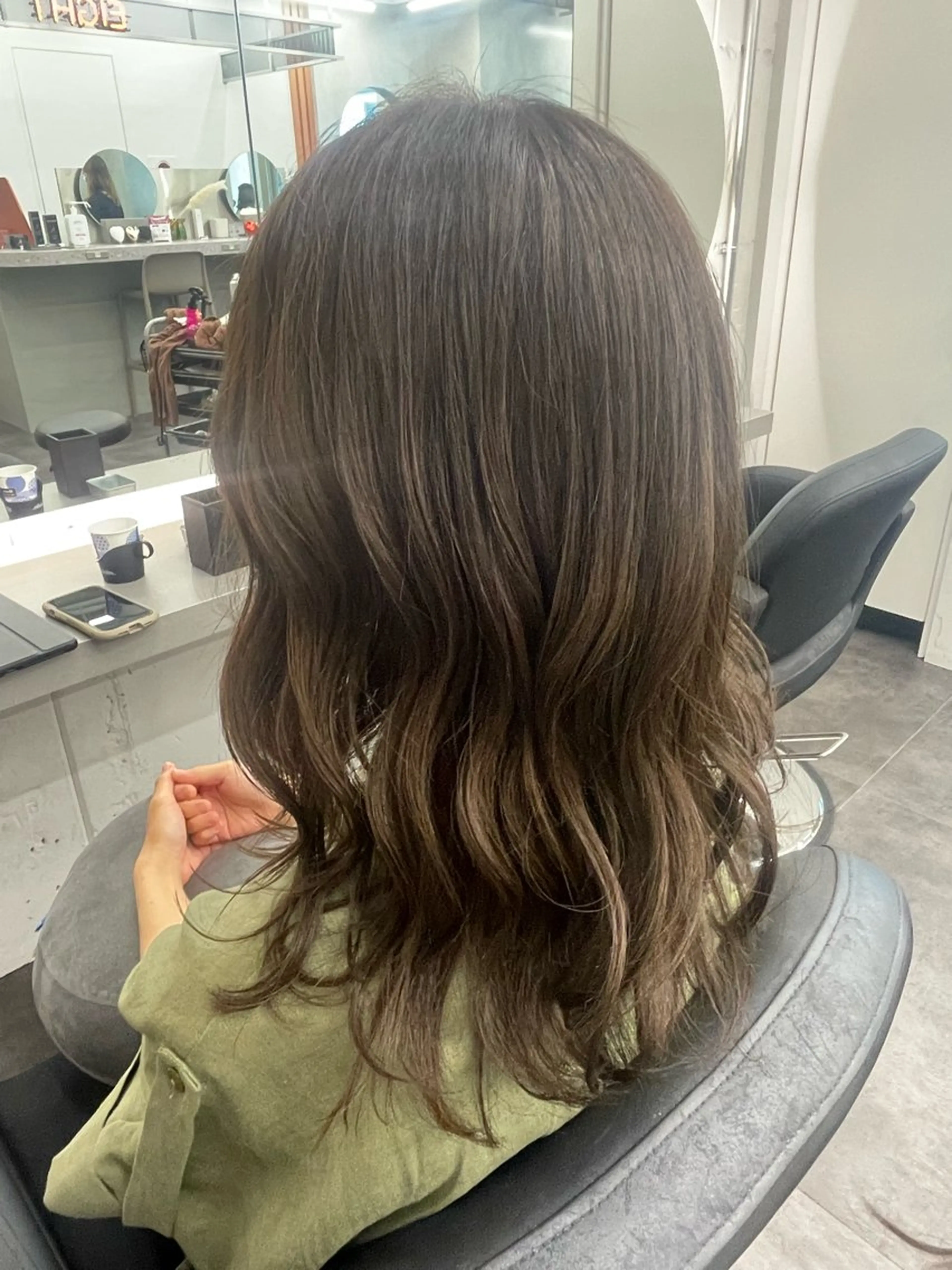 ロング カラー いとう このみのヘアスタイル