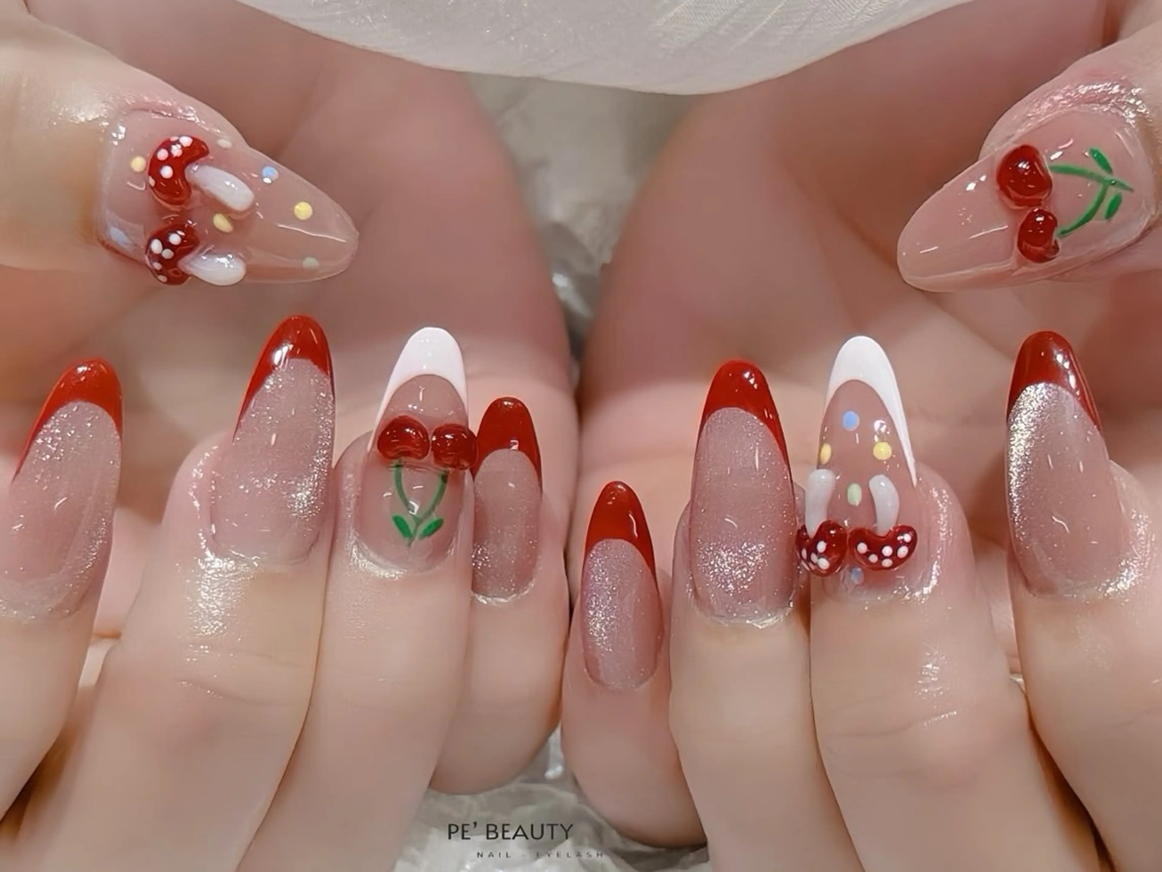 ネイル アートネイル フレンチネイル ジェルネイル 韓国ネイル ミラーネイル ハンドネイル Rin Nail 新大久保店のネイルデザイン